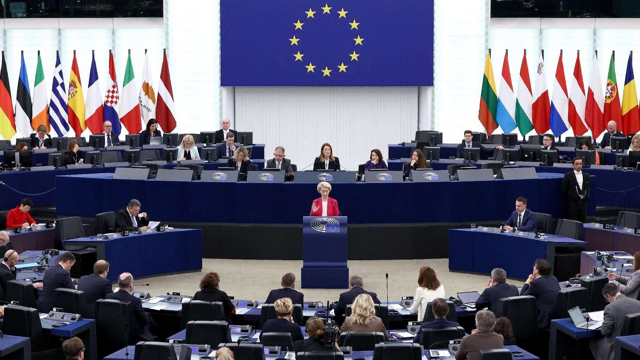 Verso l'Ue della Difesa, il Parlamento europeo vota la svolta