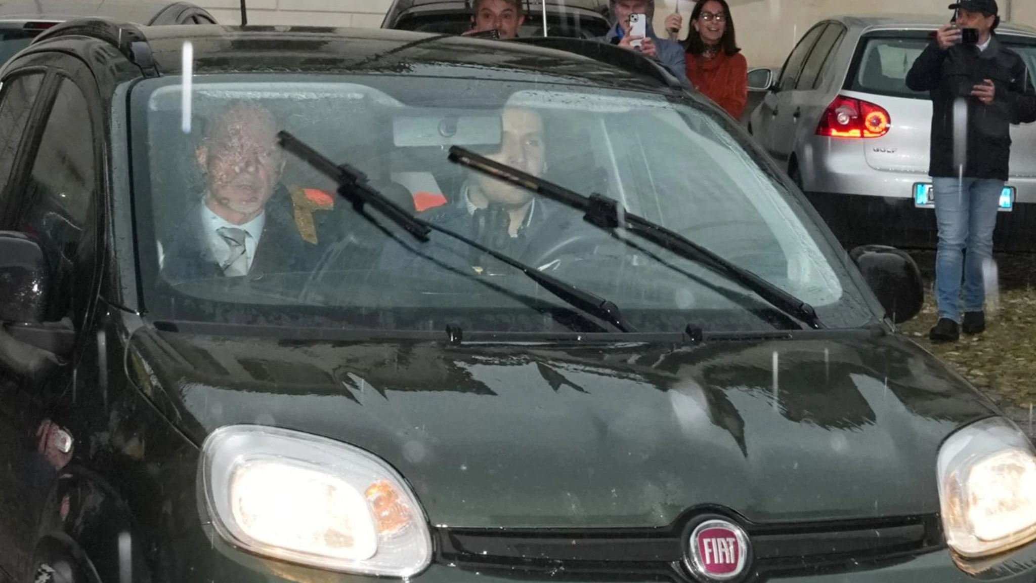 Garlasco, Marco Poggi difende l'amico. Sempio intercettato: 