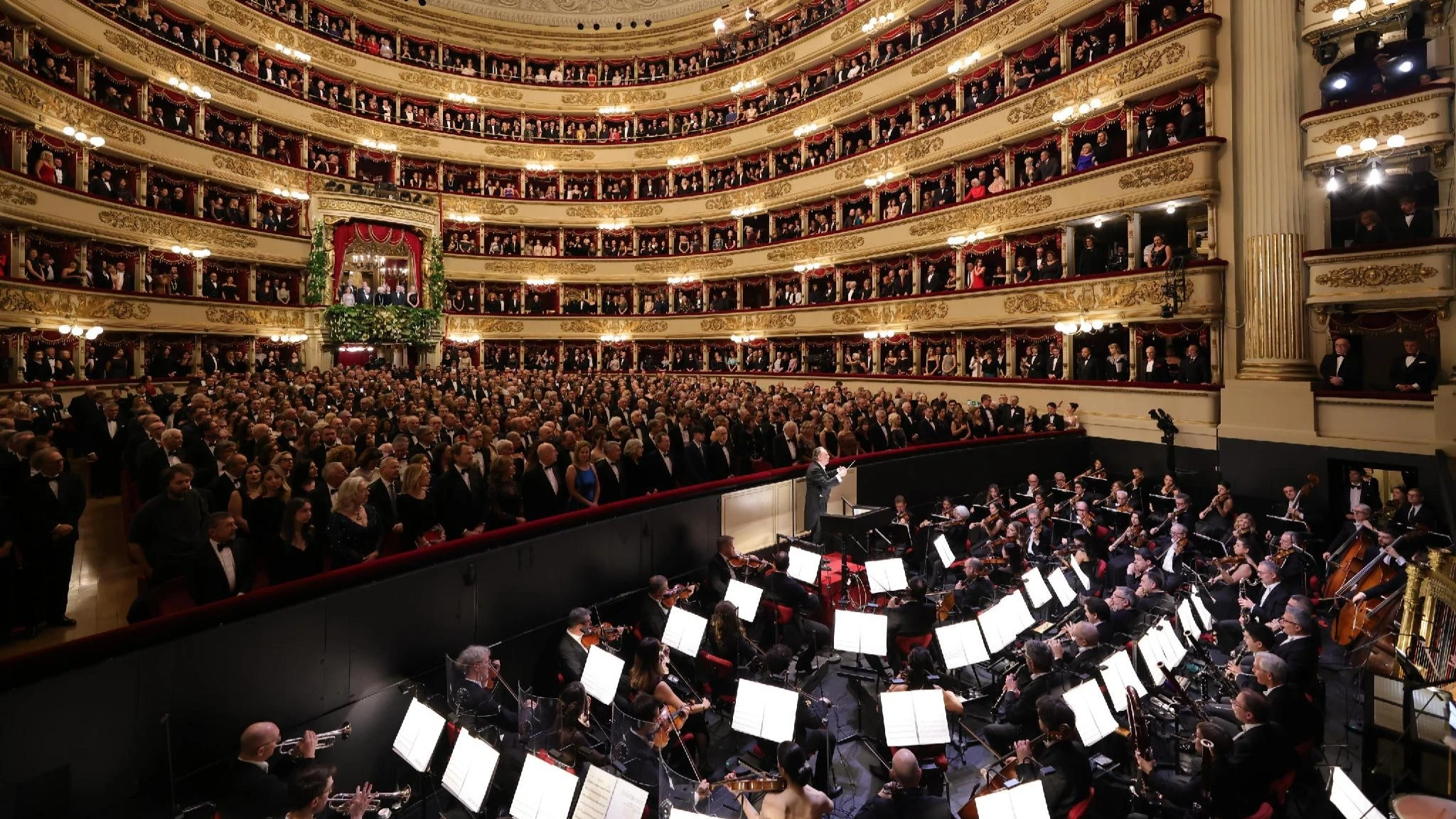 La Scala celebra 80 anni dalla ricostruzione dopo i bombardamenti della Seconda Guerra Mondiale