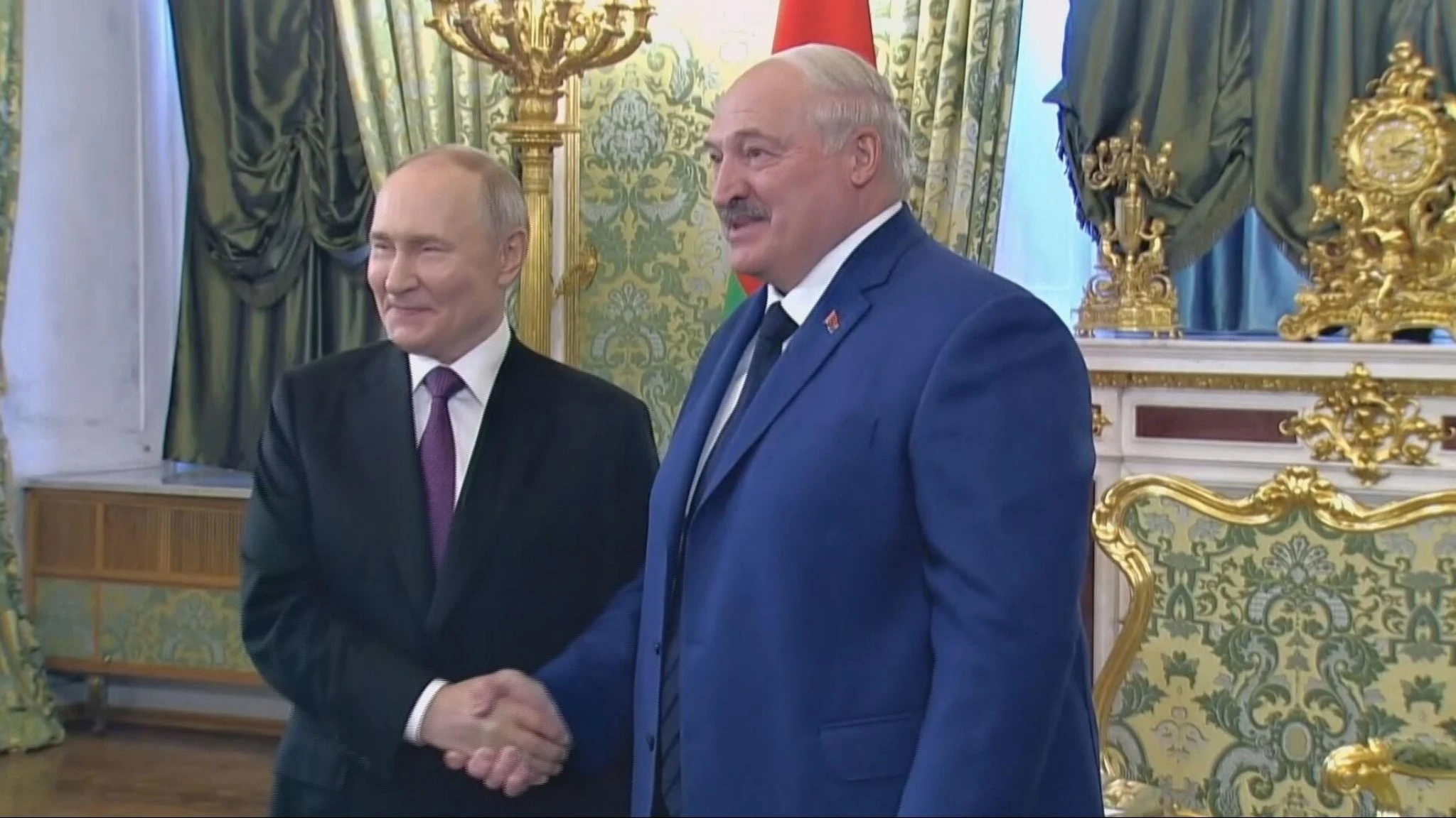 Il mezzo sì di Putin: 