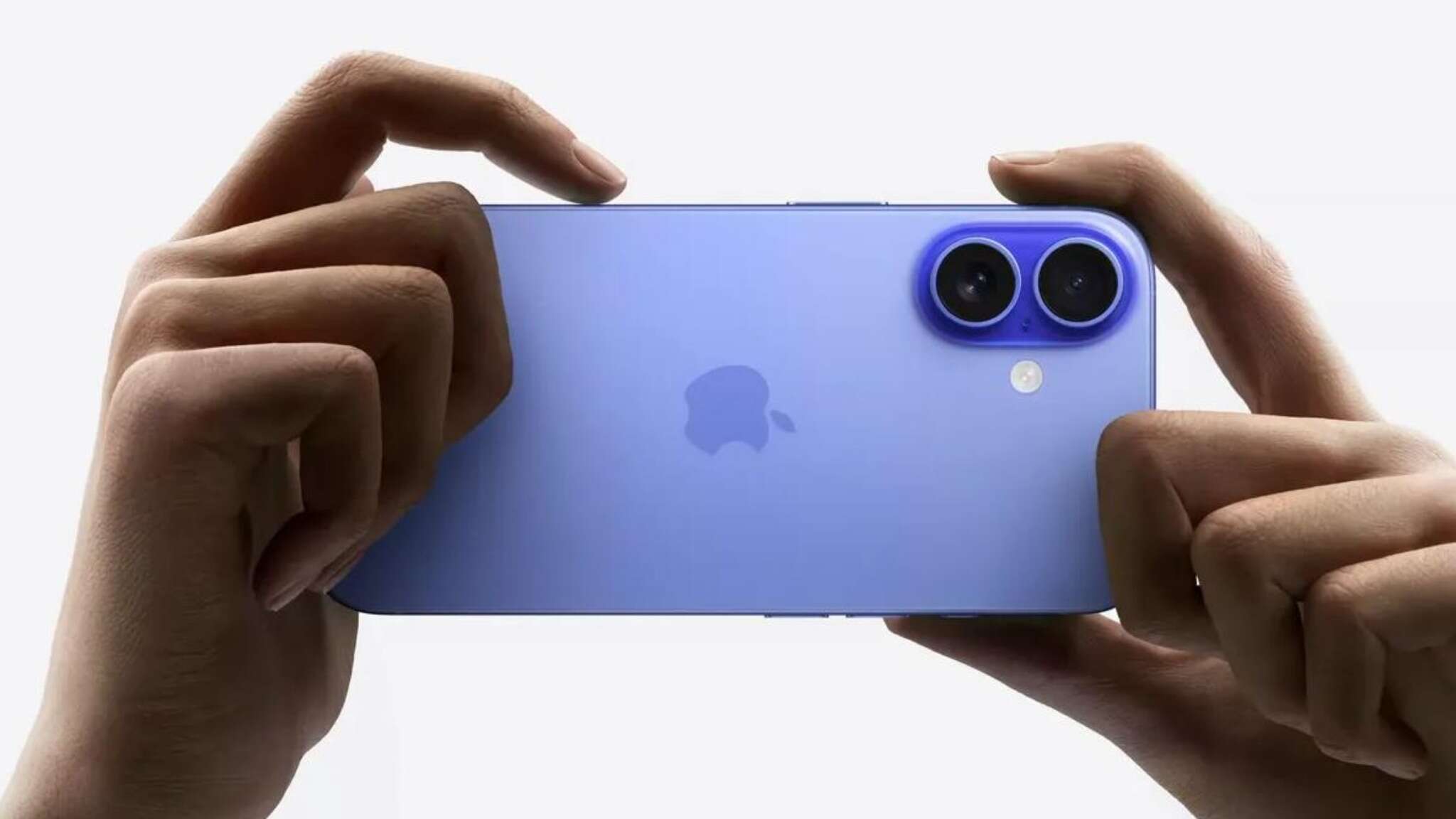 Ecco l'iPhone 16, Apple scommette sull'intelligenza artificiale