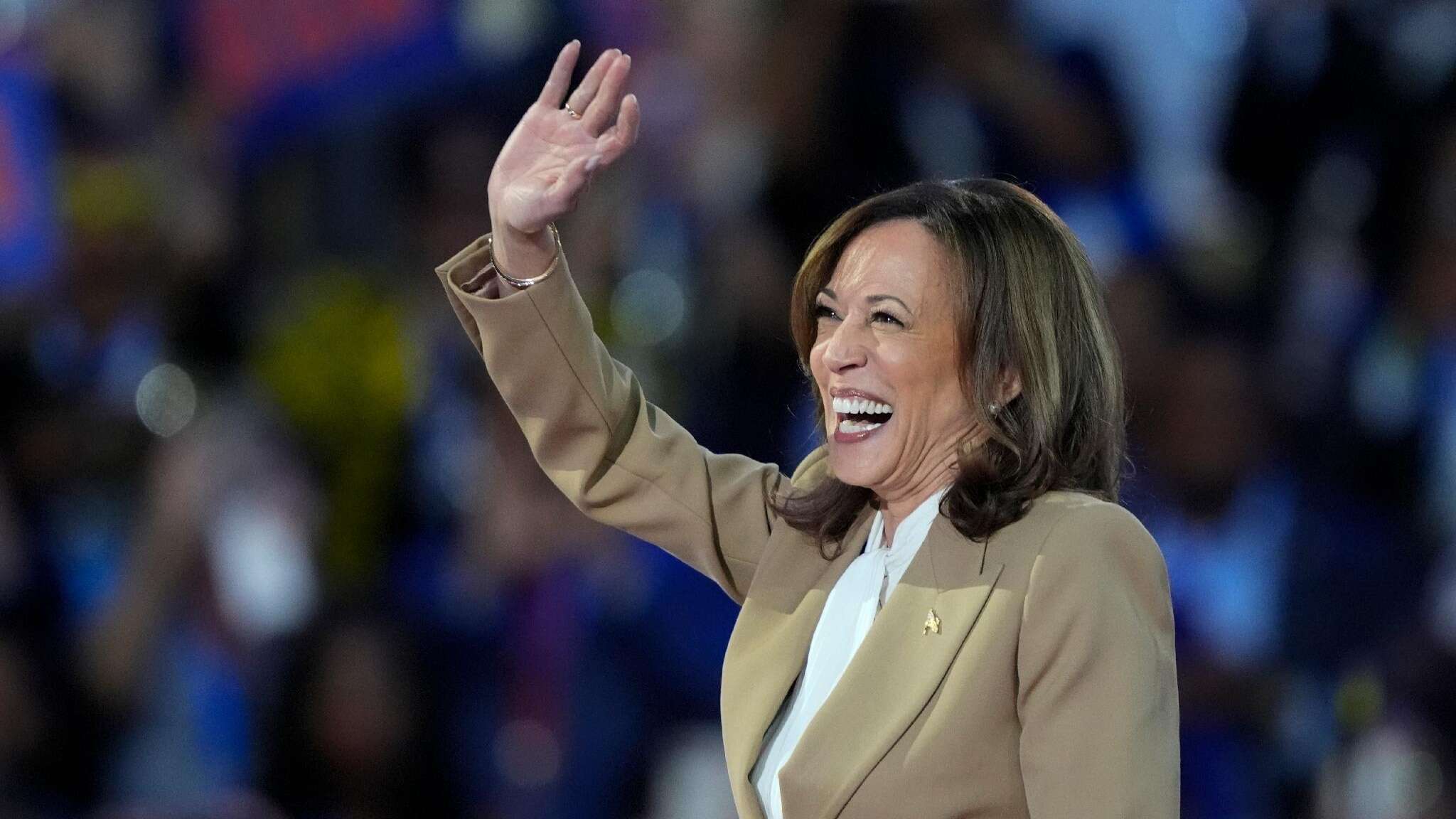 Kamala Harris e le sue tante prime volte, la vice che punta a rompere l'ultimo tetto di cristallo