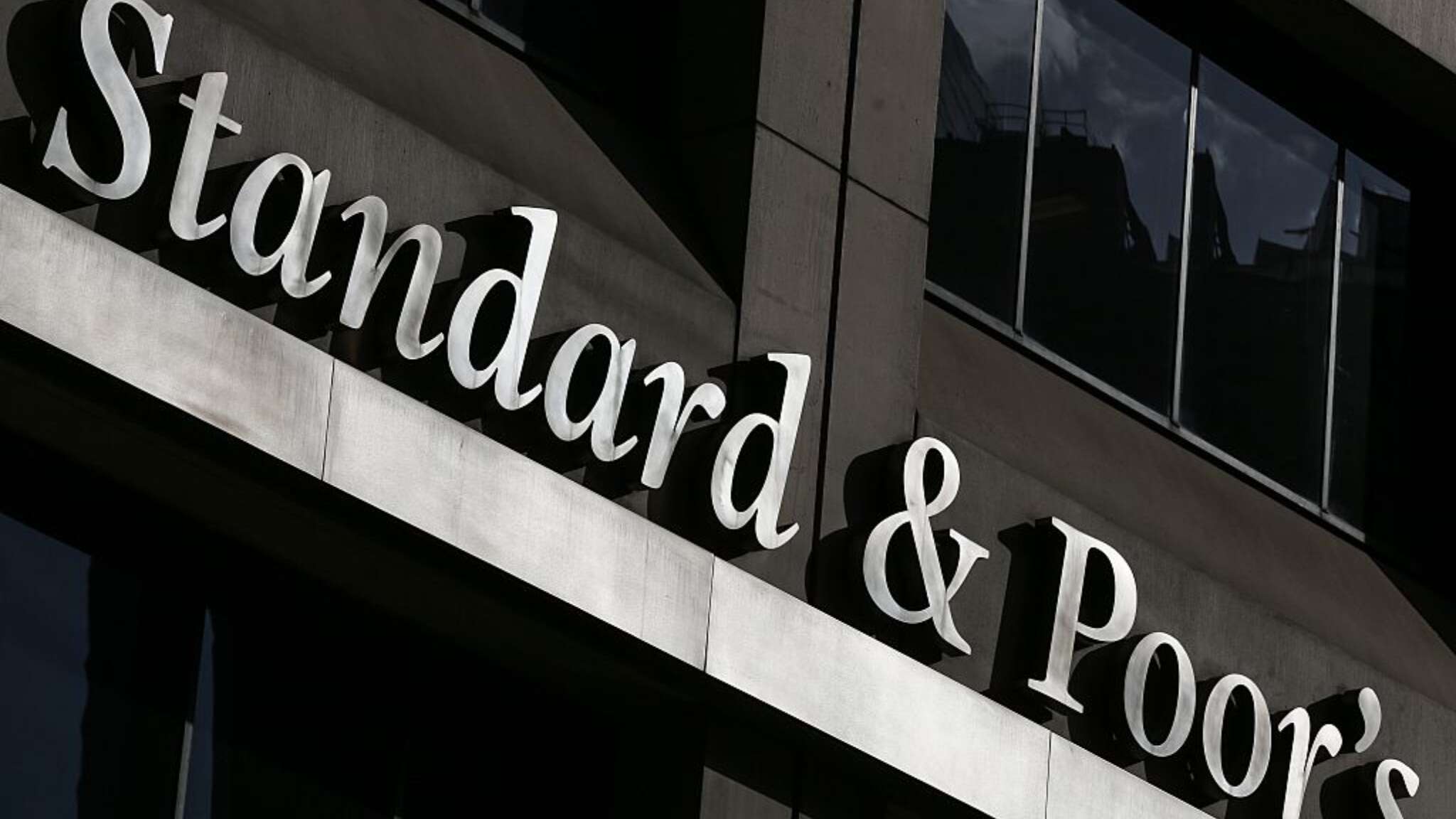 Standard and Poor's conferma il rating dell'Italia BBB con outlook stabile