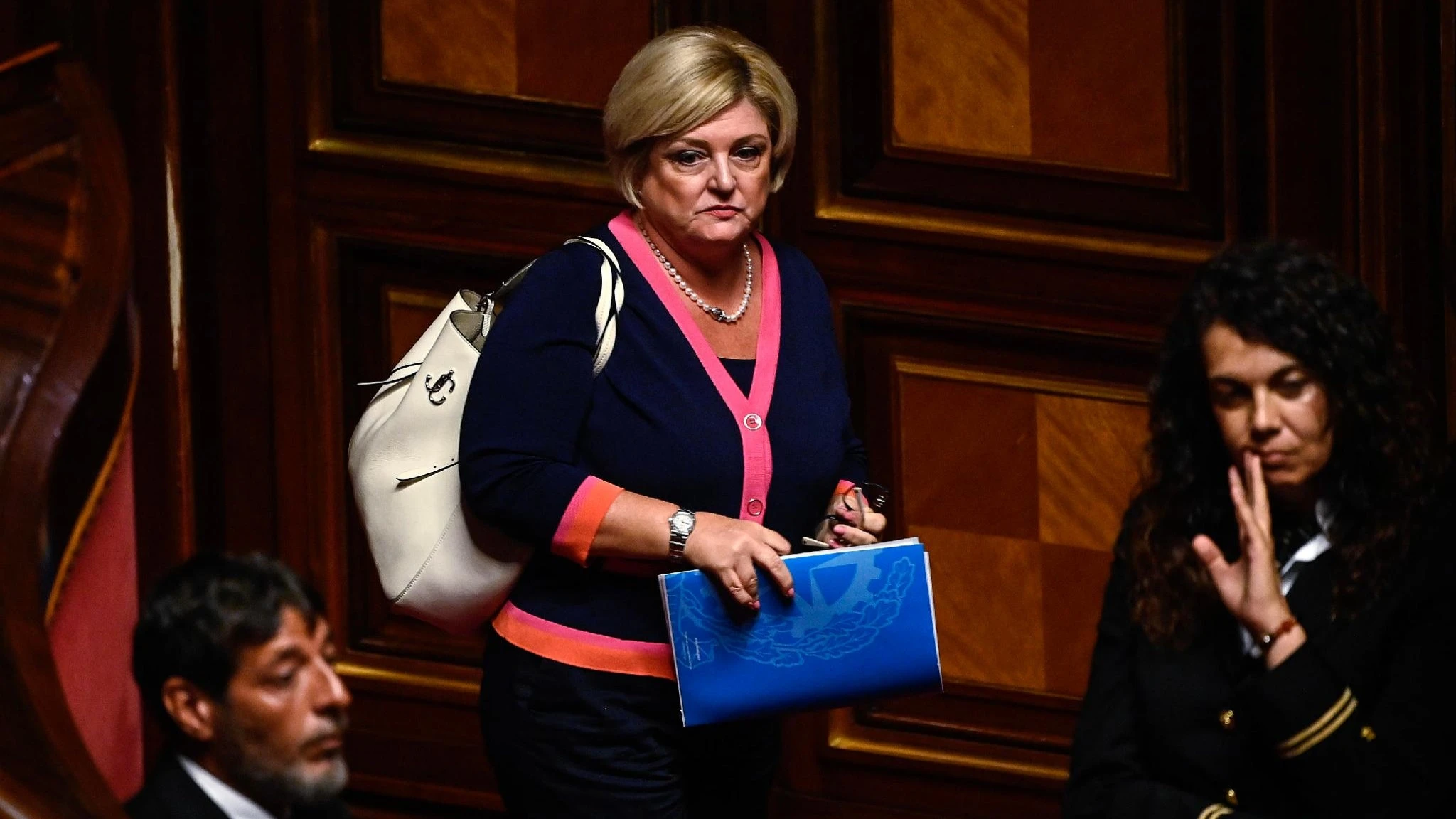 La Procura di Roma apre indagine sulla laurea di Calderone. La ministra: 