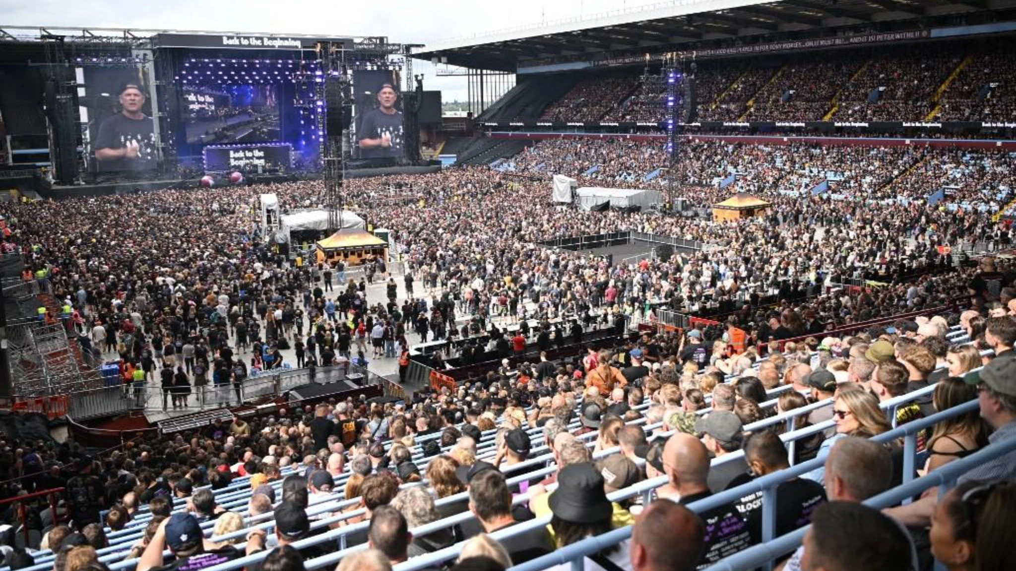 Ultimo concerto dei Black Sabbath con Ozzy Osbourne, i fan: 