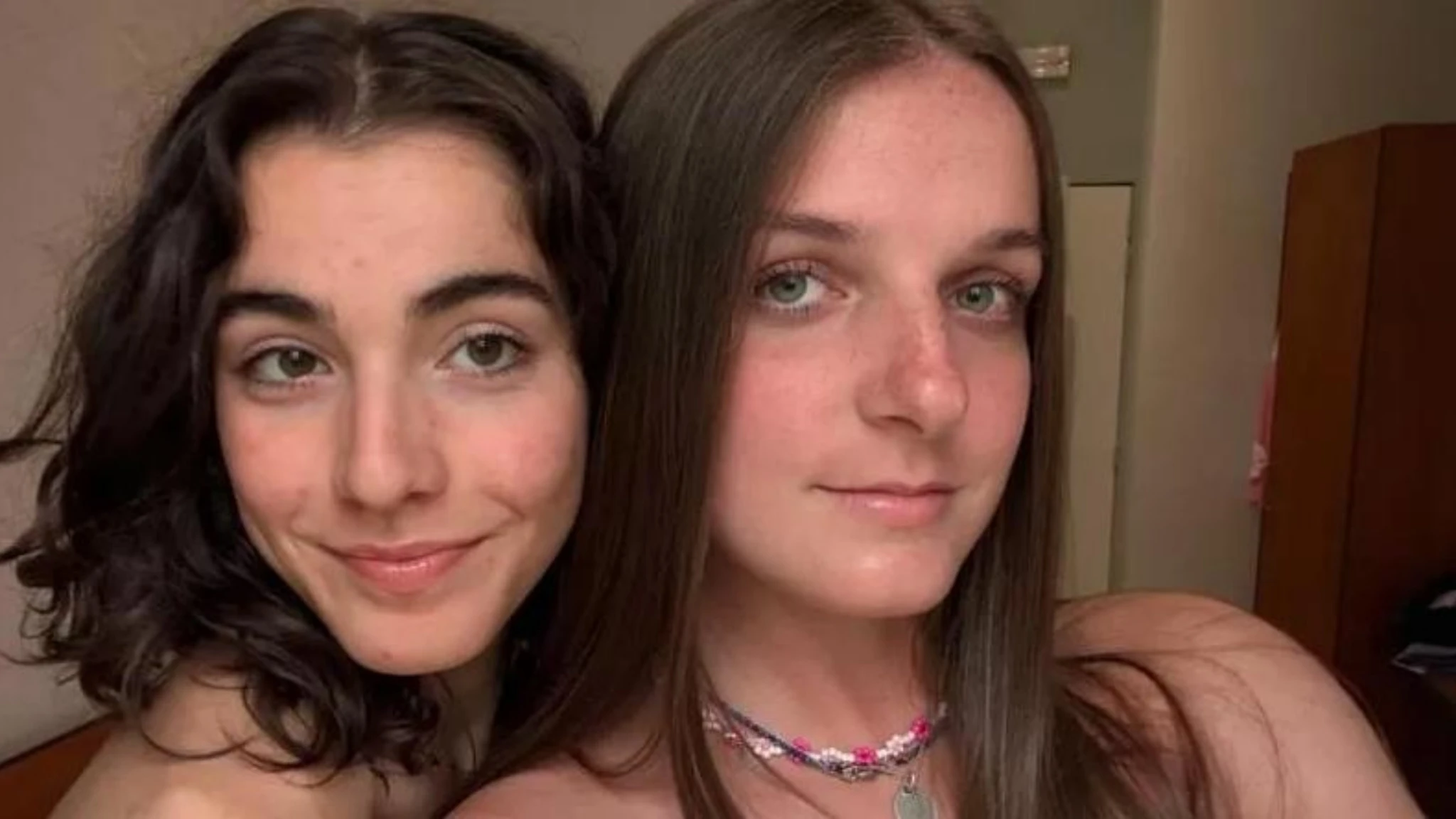 Tragedia a Brivio, morte due ragazze di 21 anni travolte da un'auto: arrestato l'investitore