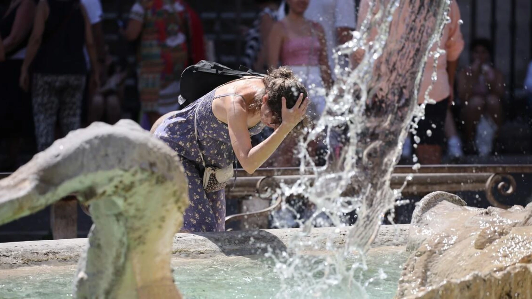 Caldo record, Italia nella morsa dell'afa: oggi 13 città da bollino rosso