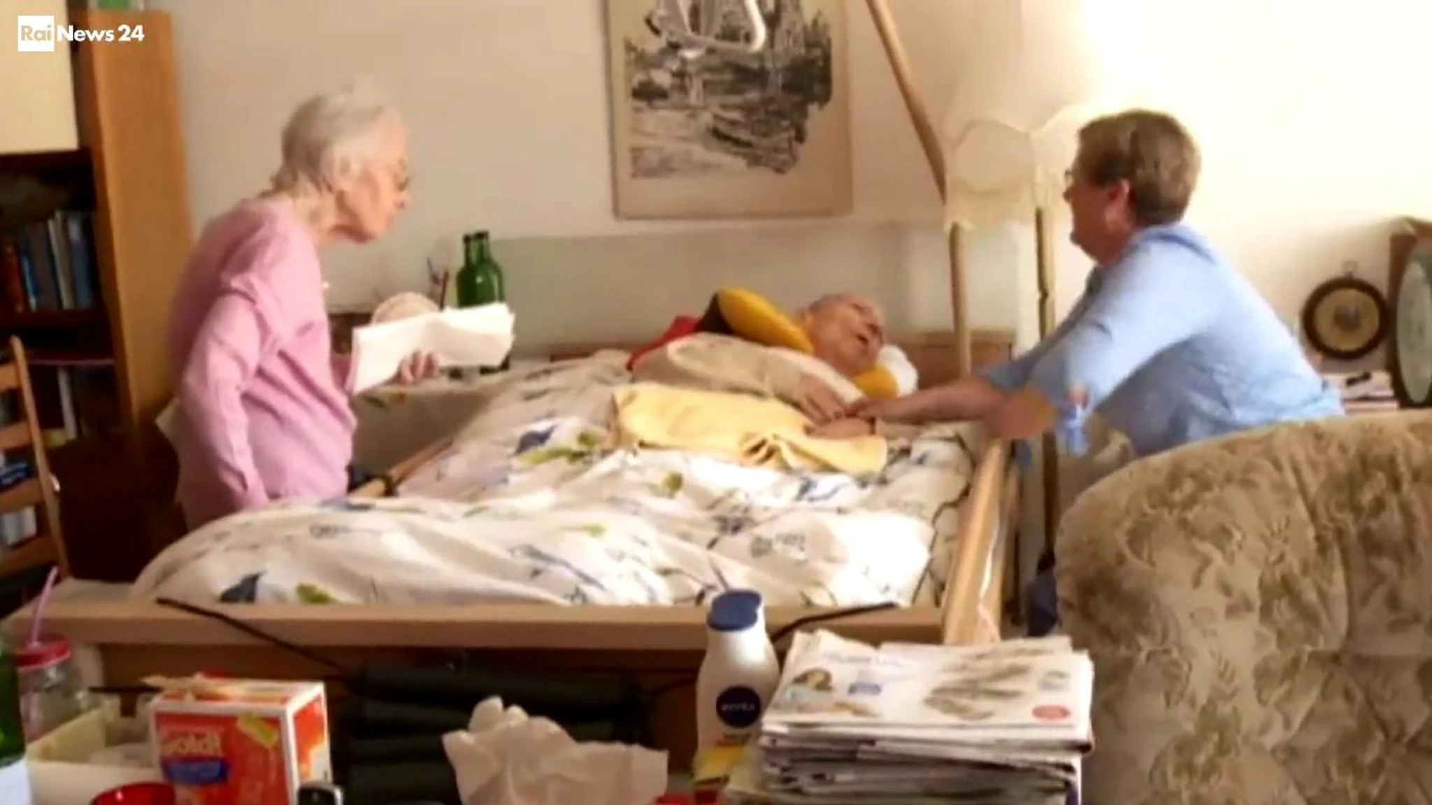 Cadute per 1 anziano su 5, soprattutto in casa