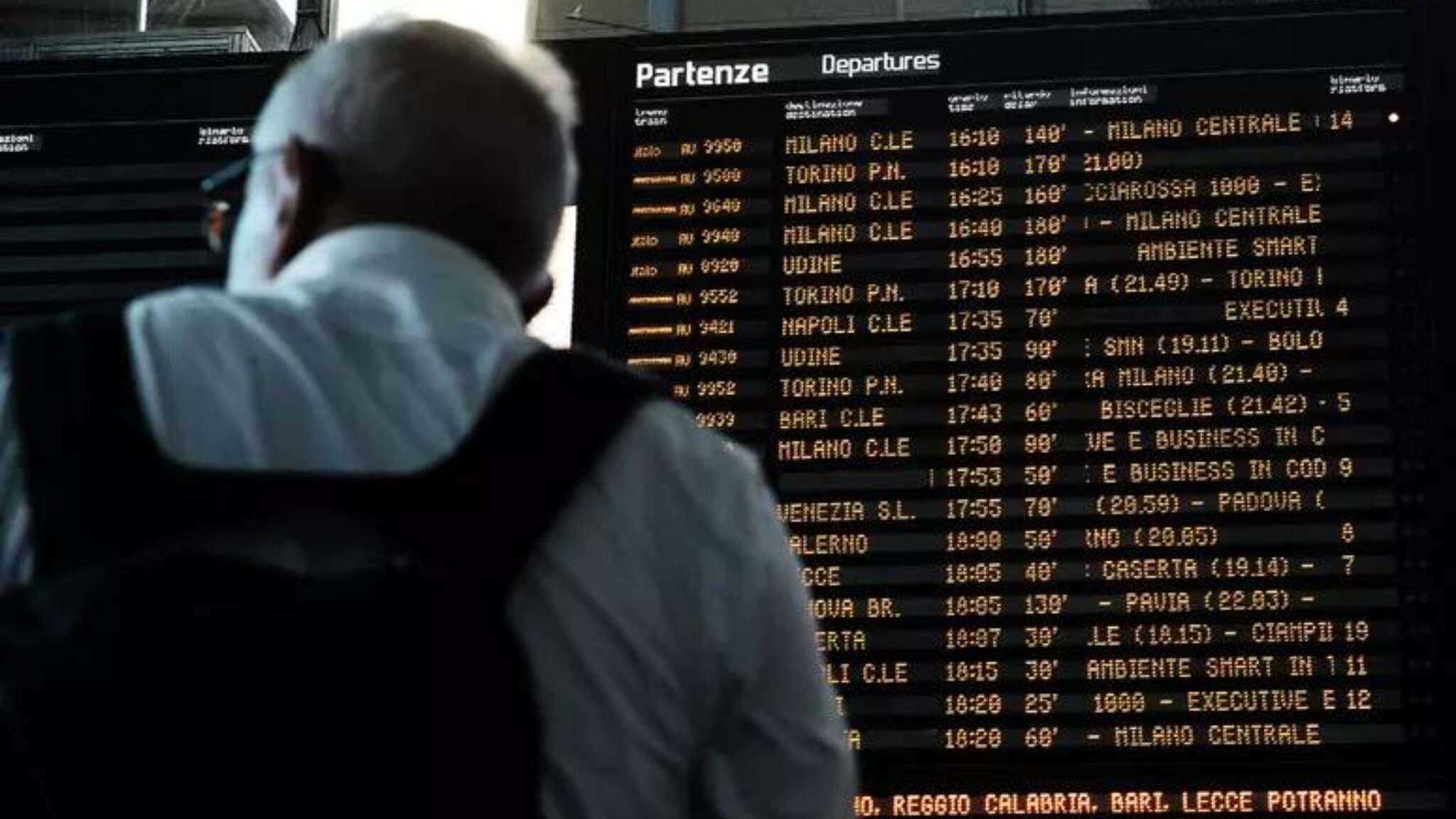 Sciopero di mercoledì 5 febbraio, disagi in Lombardia. Giornata nera per chi viaggia in aereo