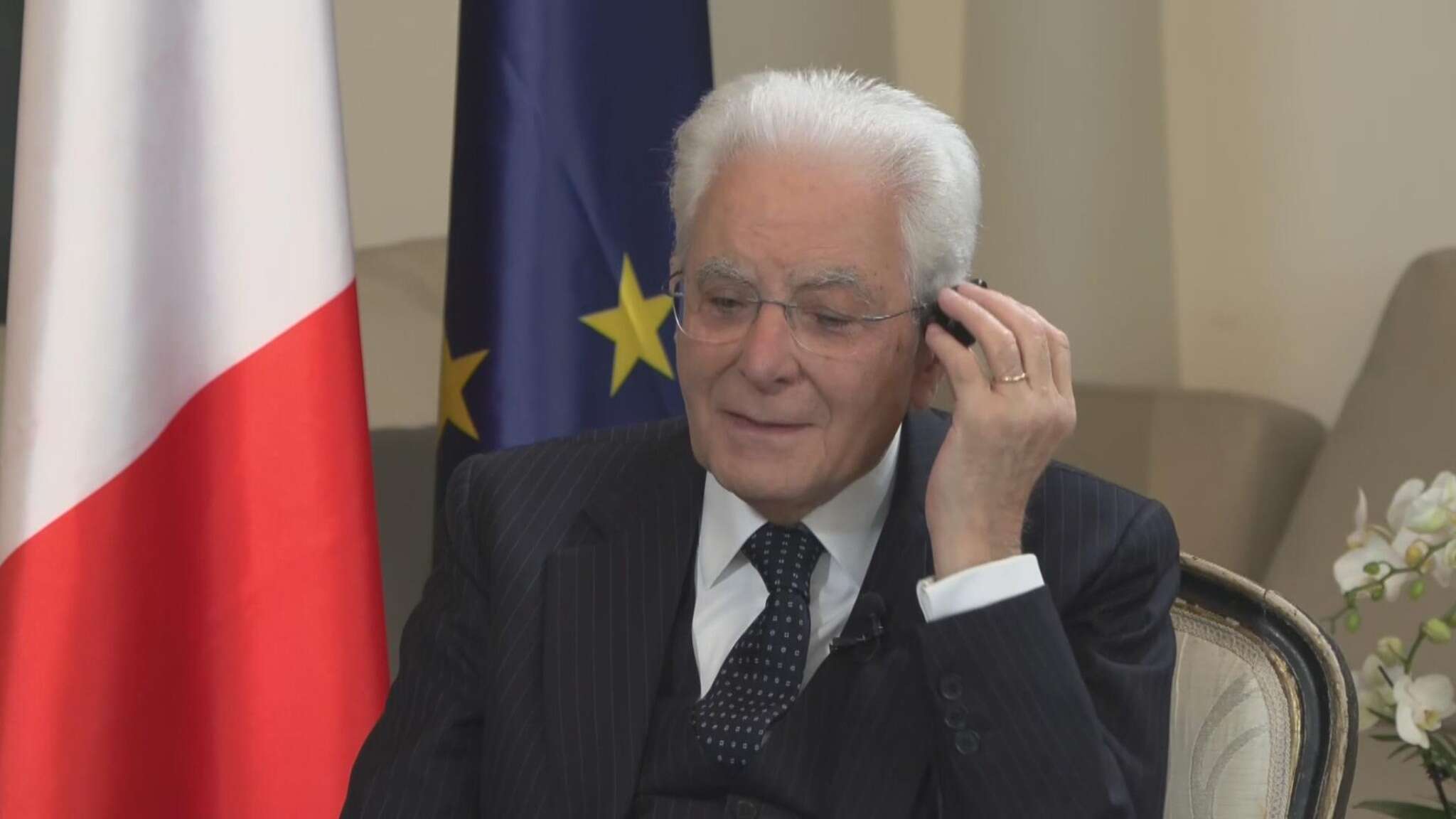 Mattarella alla tv cinese: 