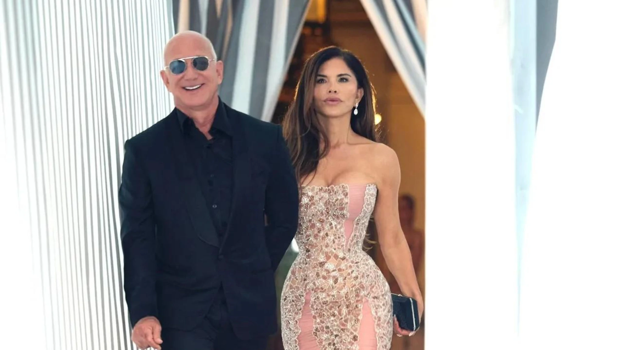 Nozze Bezos, Lauren indossa Versace per l'ultima festa 