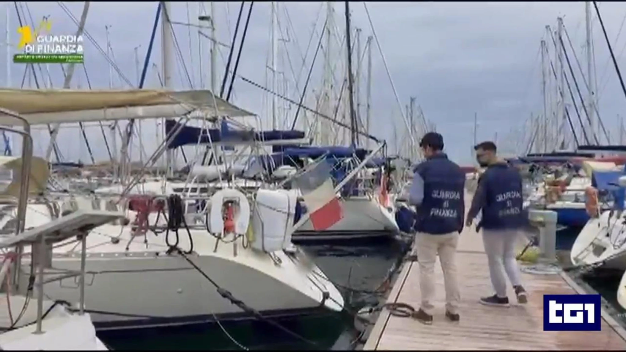 Sardegna, 100 yacht fantasma invisibili al fisco: una frode da 48 milioni di euro