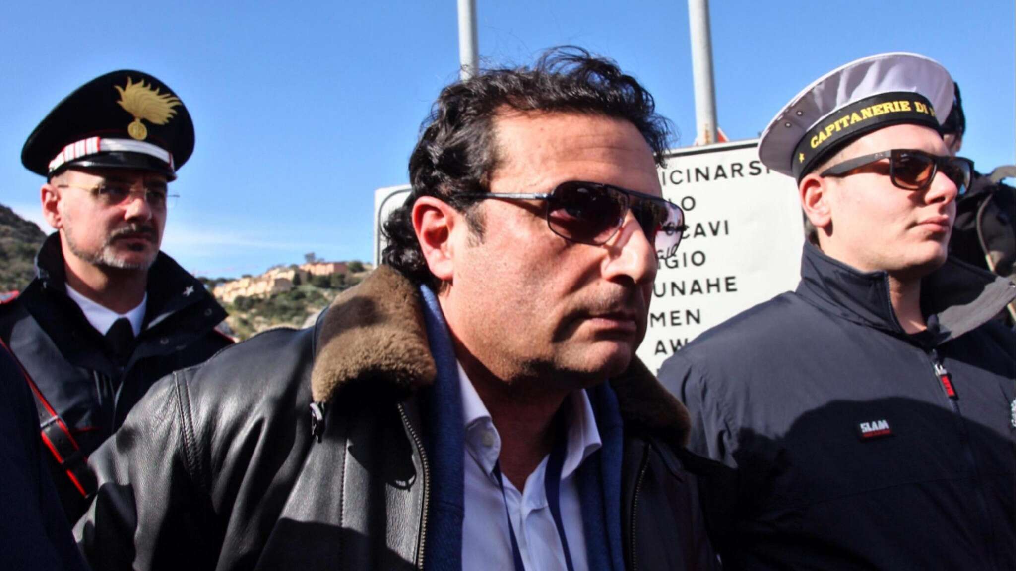 Schettino chiede la semilibertà, domani la decisione