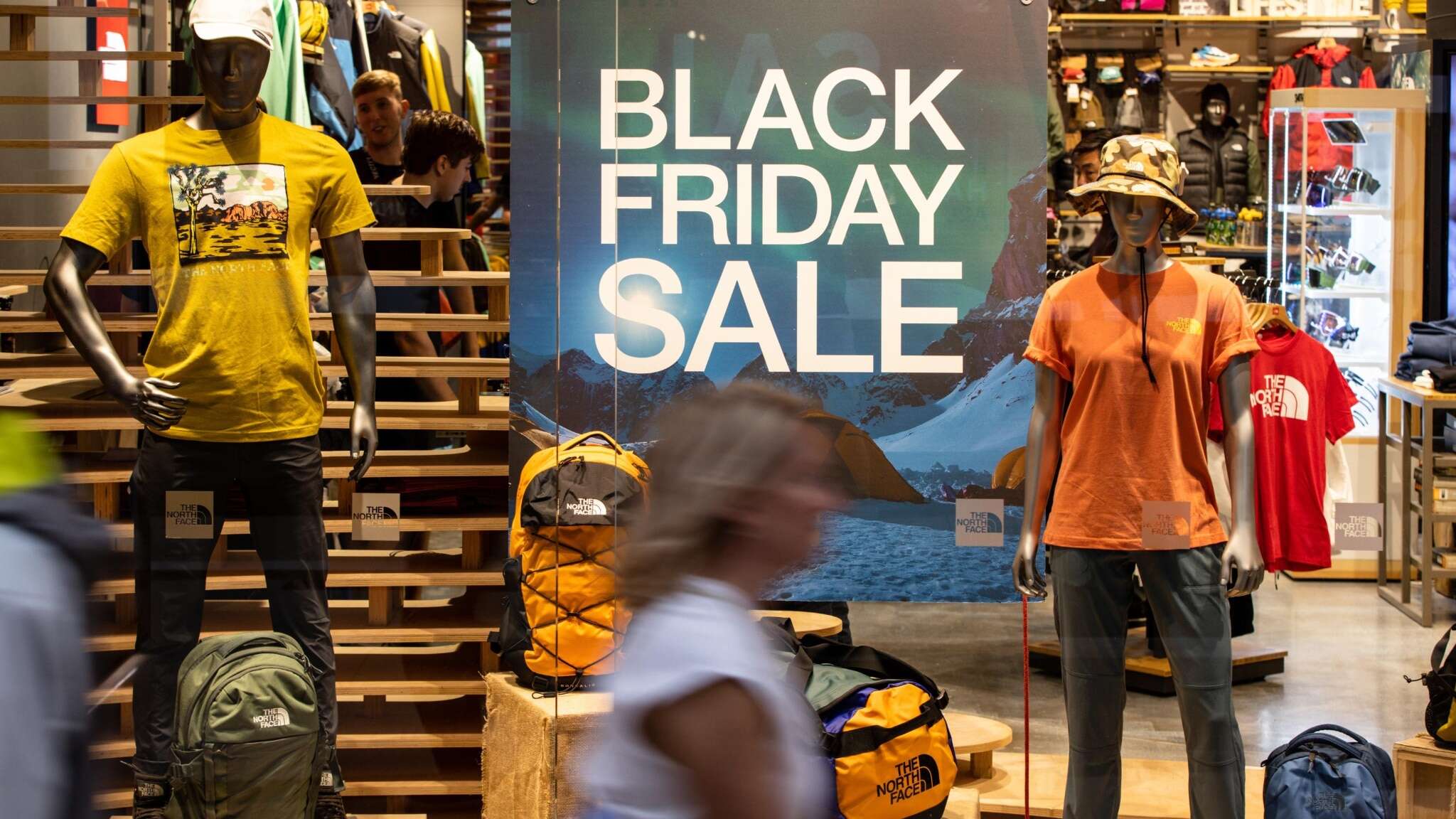 Black friday, un vademecum per evitare le truffe: il nodo dei rivenditori e della consegna