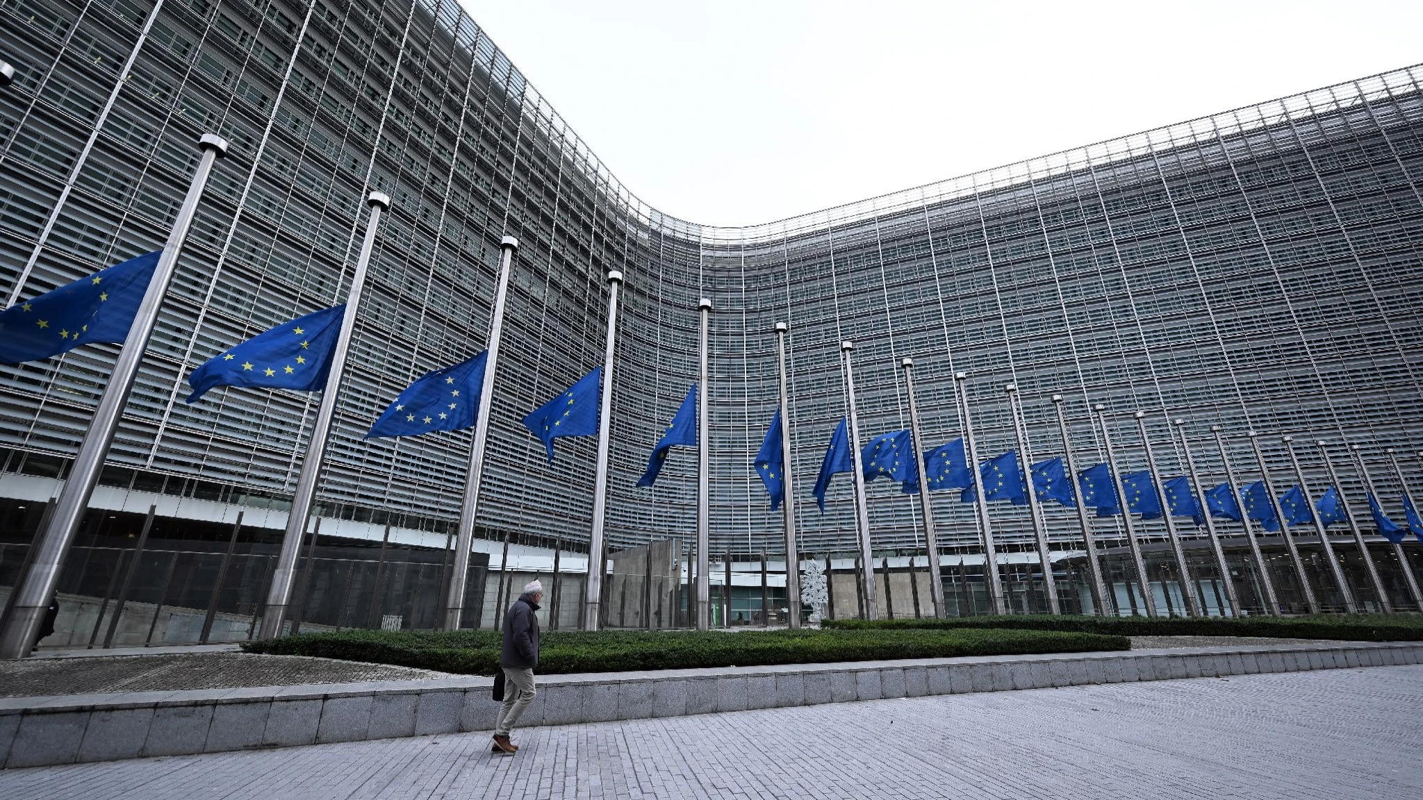 Intelligenza Artificiale: l'Unione Europea lancia un piano per rendere l'Europa un leader globale