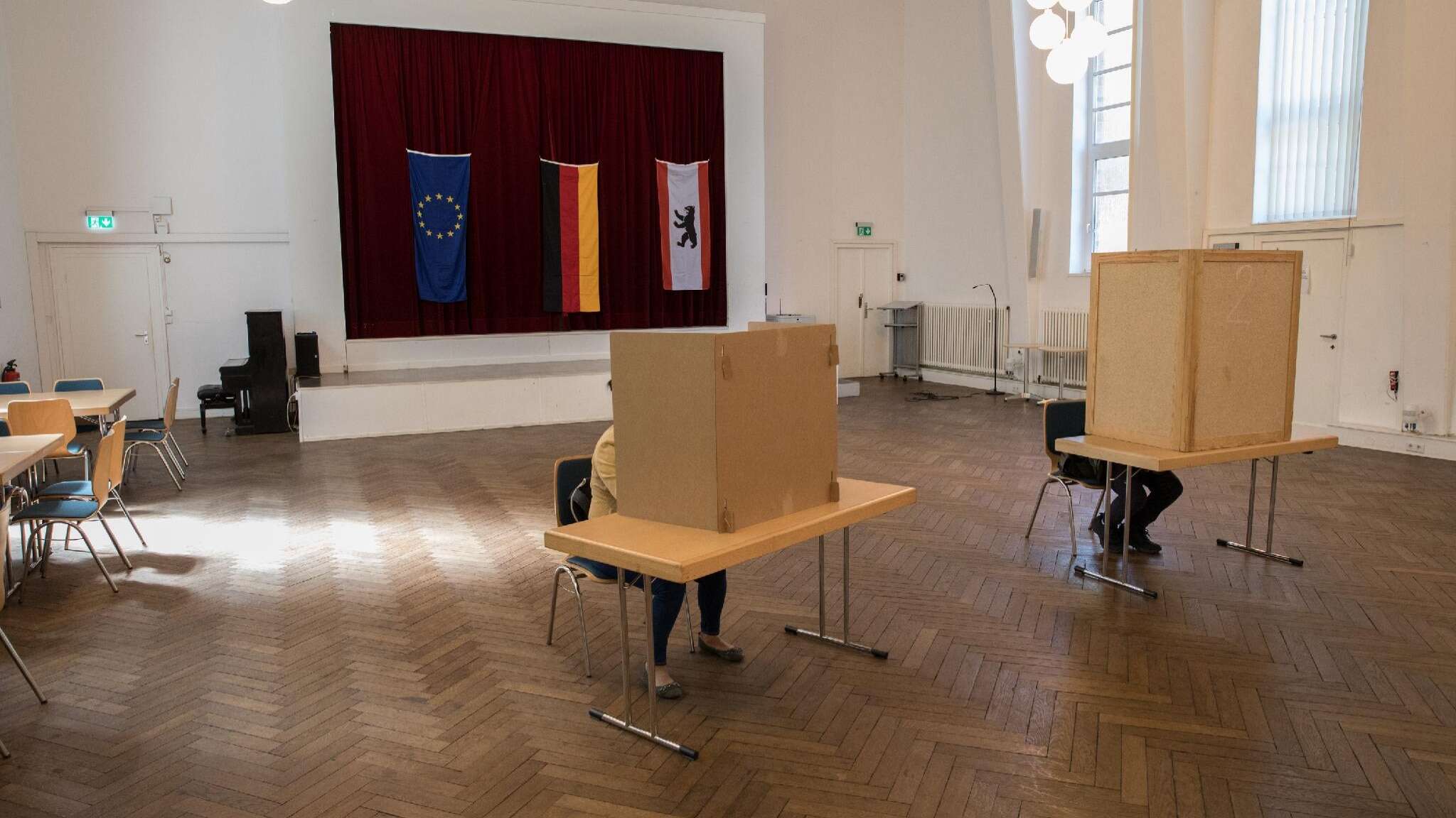 Domenica il voto in Germania, una corsa a quattro con CDU favorita e AfD verso un risultato record