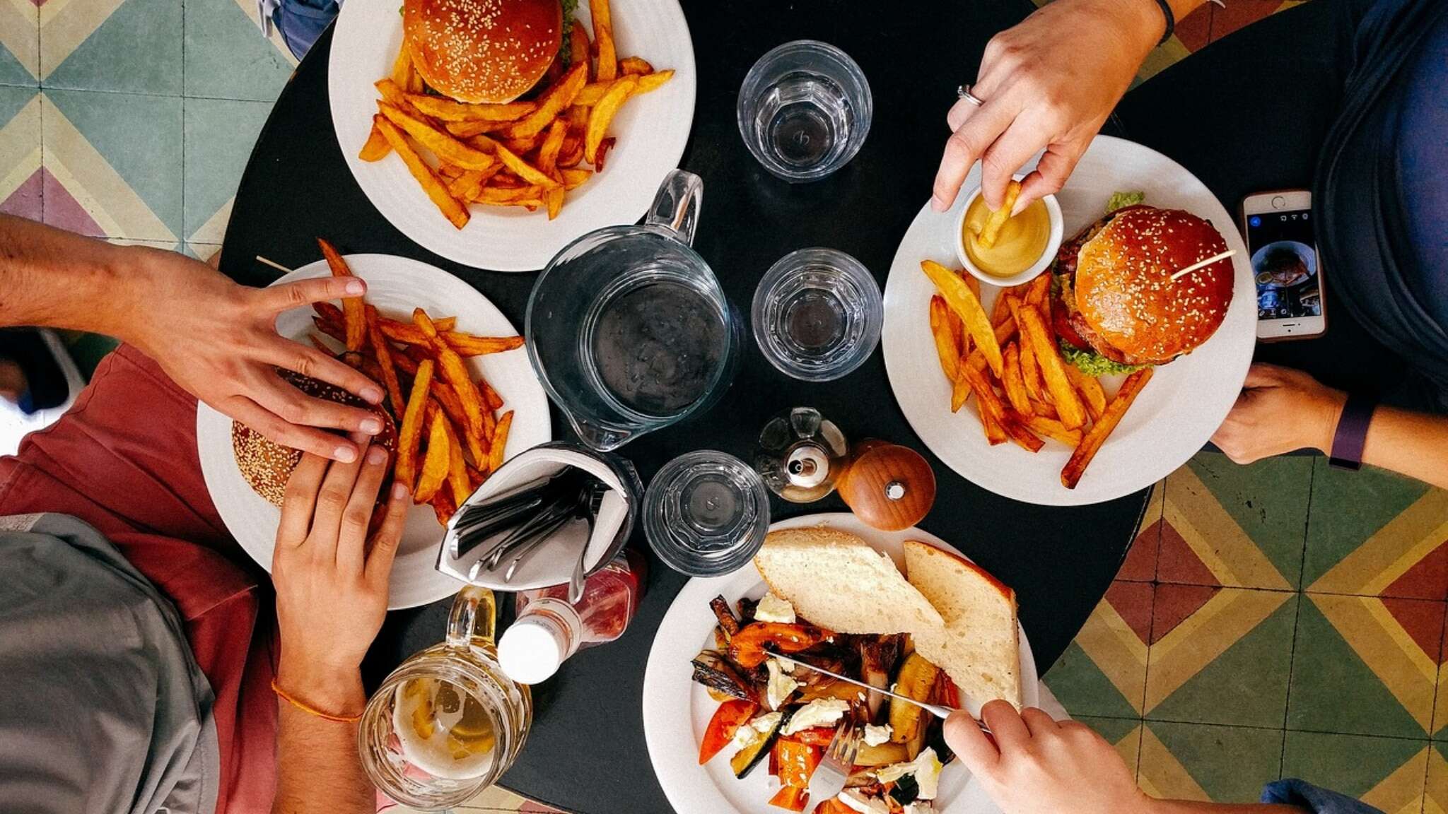 Un italiano su tre a dieta dopo le feste. Ecco come smaltire i chili di troppo