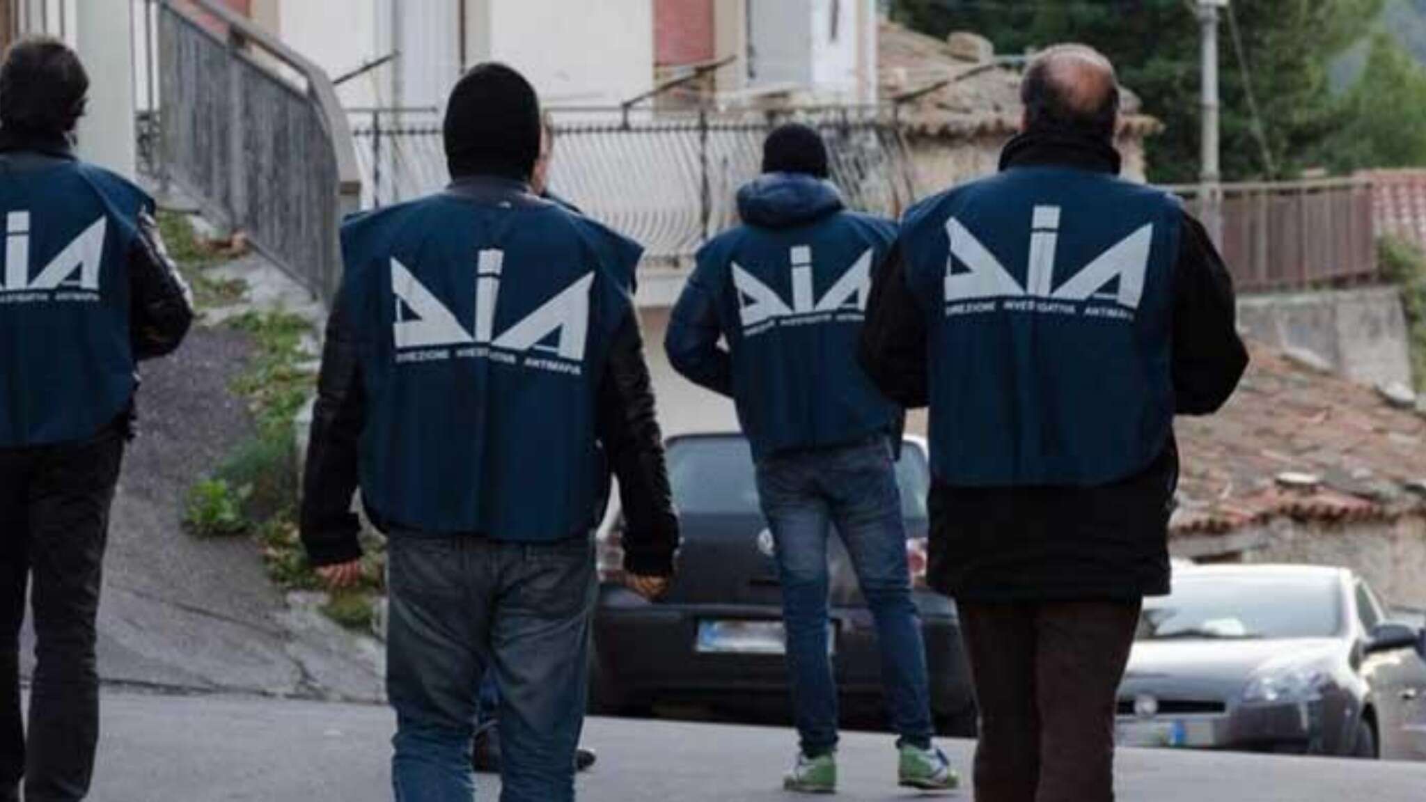 Criminalità organizzata: 18 arresti. Ci sono anche il figlio dei boss Senese e Nicoletti