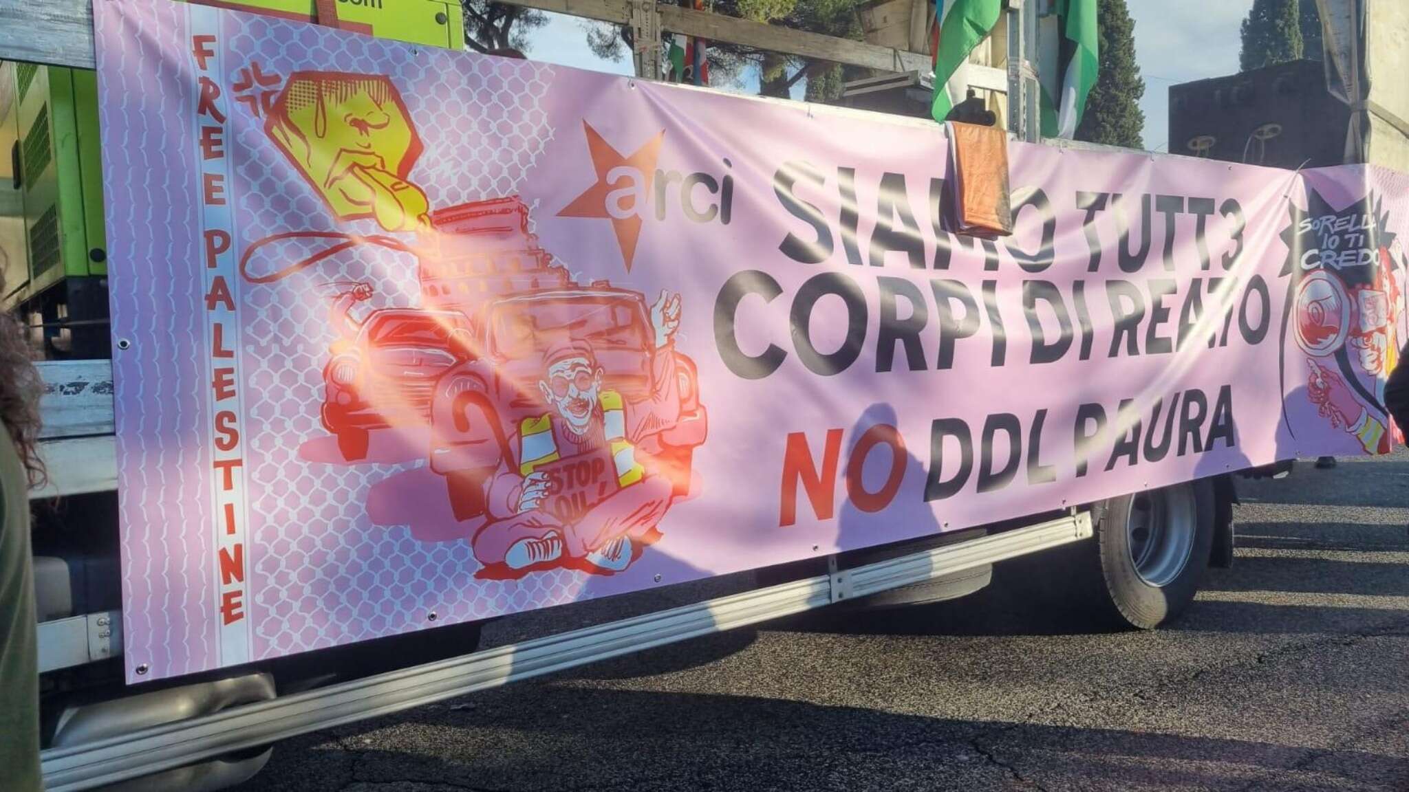 Manifestazione a Roma contro il decreto sicurezza: 