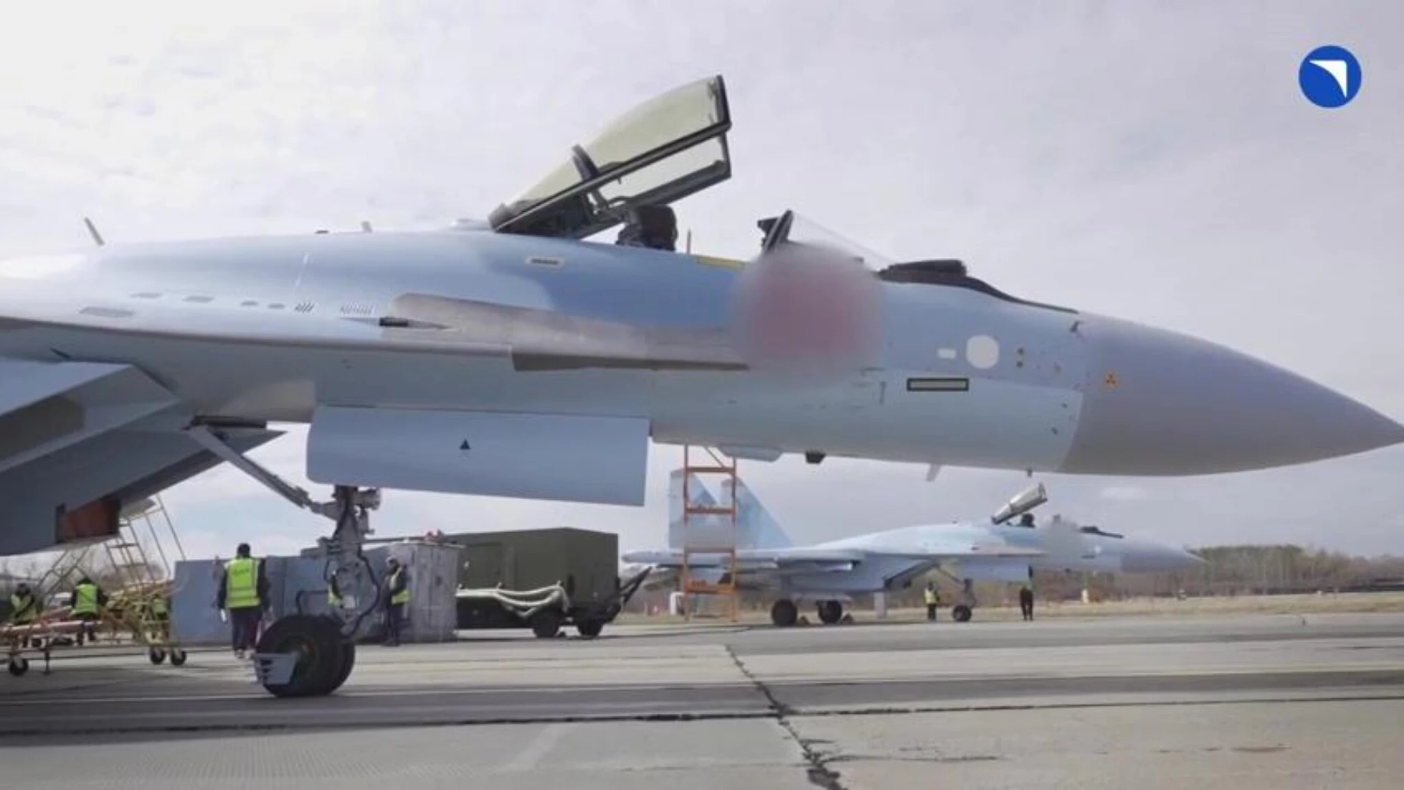 Agile e minaccioso, la silhouette del nuovo caccia russo Su-35S nel video propagandistico