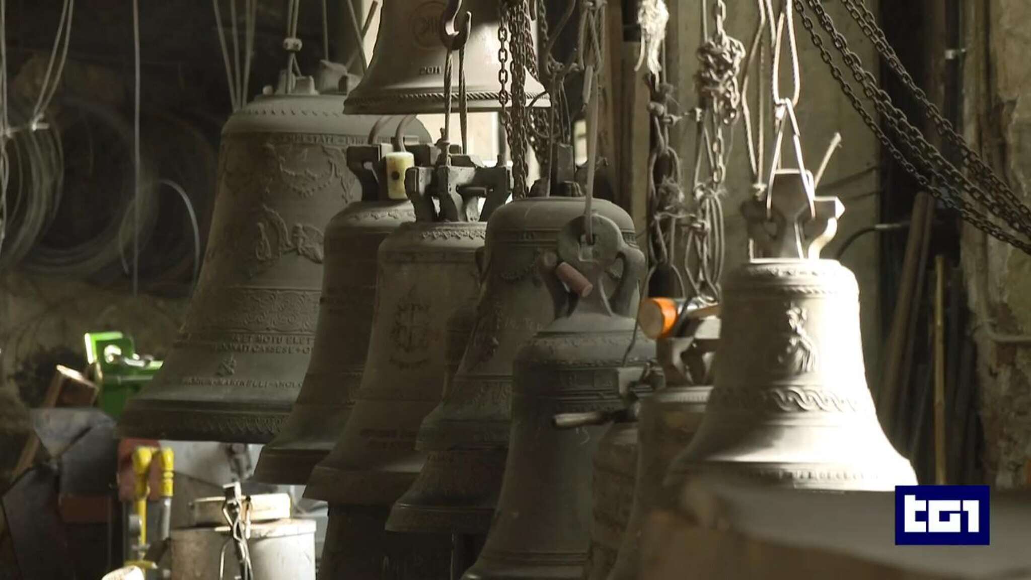 Armando e Pasquale, gli artigiani che creano le campane per il Giubielo, patrimonio Unesco