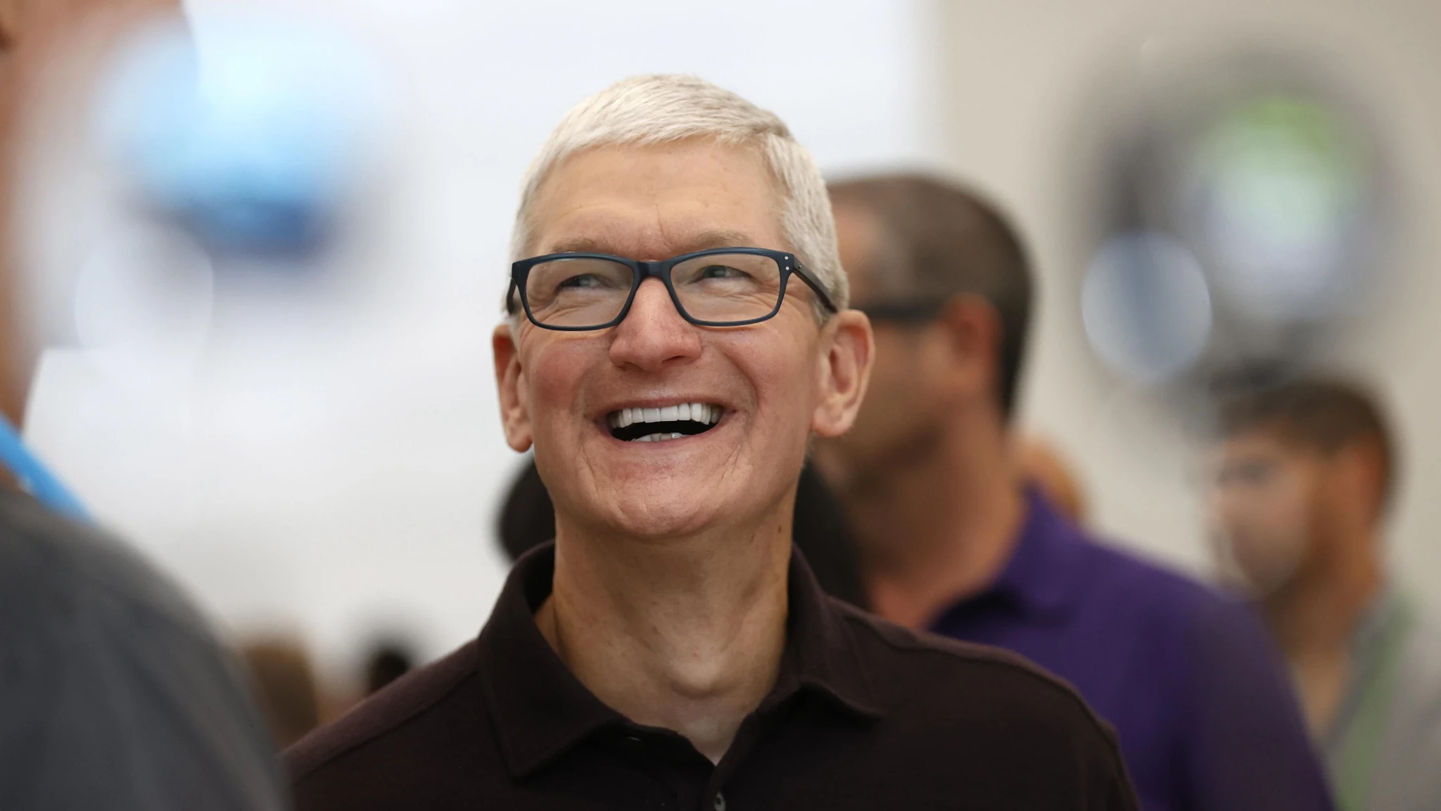 Apple, John Ternus prenderà il posto di Tim Cook come amministratore delegato