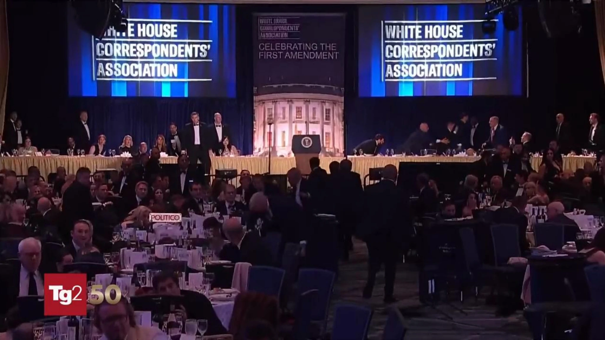 Spari all'Hilton di Washington con Trump e mezzo governo, la cronaca dell'attacco