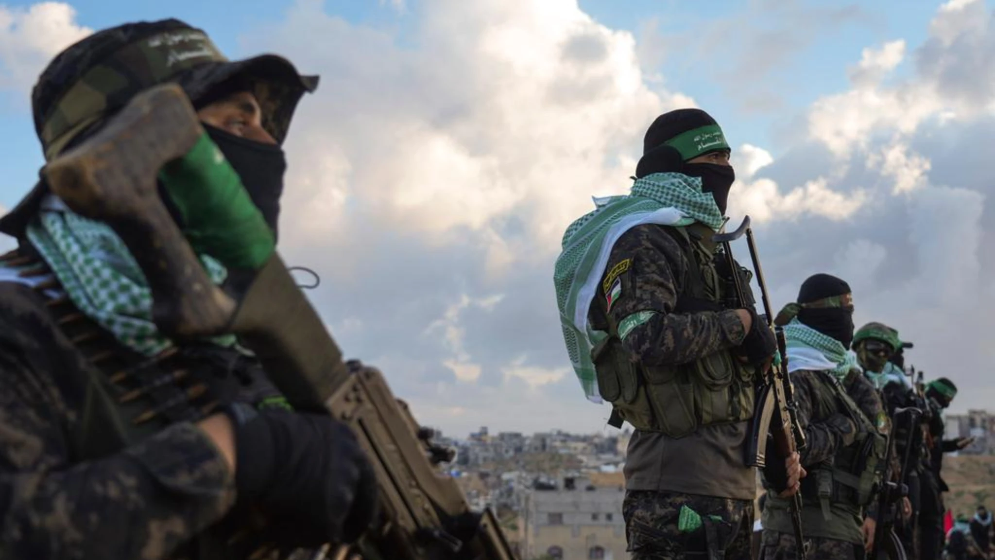 Verso la tregua, Hamas pronta a trattare. Nuovi raid Idf nella notte, almeno 38 morti