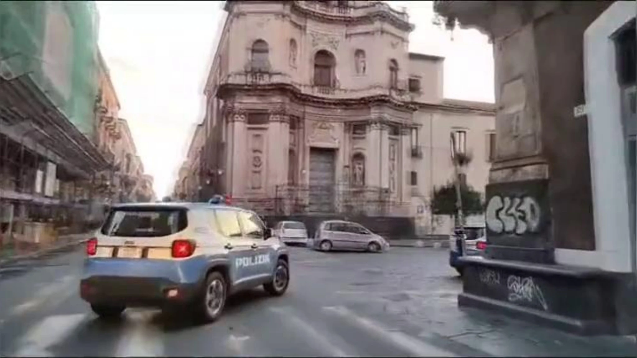 Baby gang tra spaccio e tirapugni, gli arresti della Polizia nel mondo dei trapper 