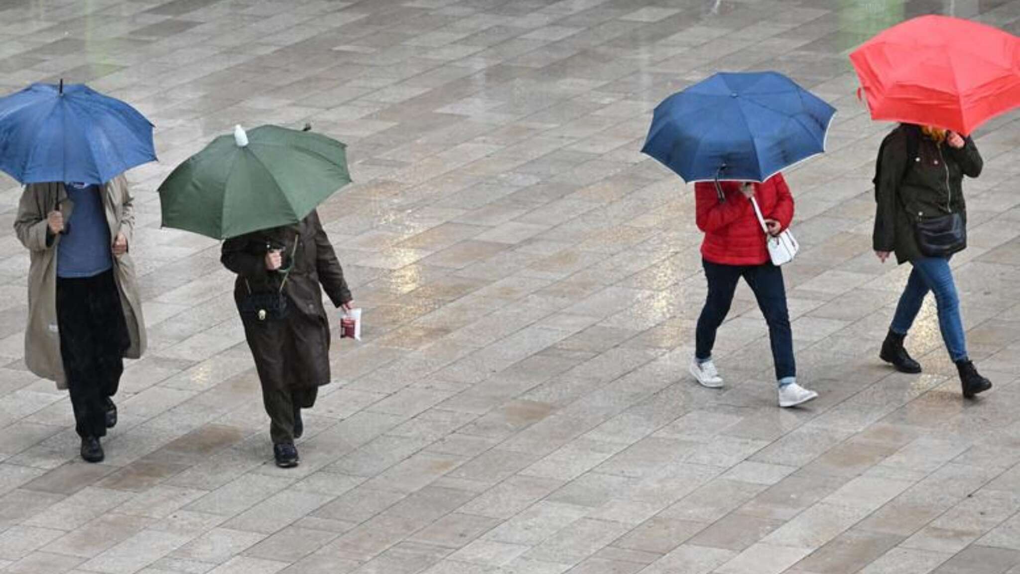 Brusco calo delle temperature e Italia nella morsa del gelo: l'arrivo del freddo artico 