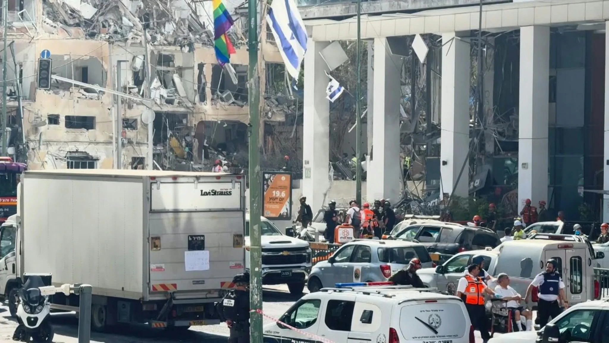 Putin e Xi condannano attacchi israeliani sull'Iran. Tel Aviv: 