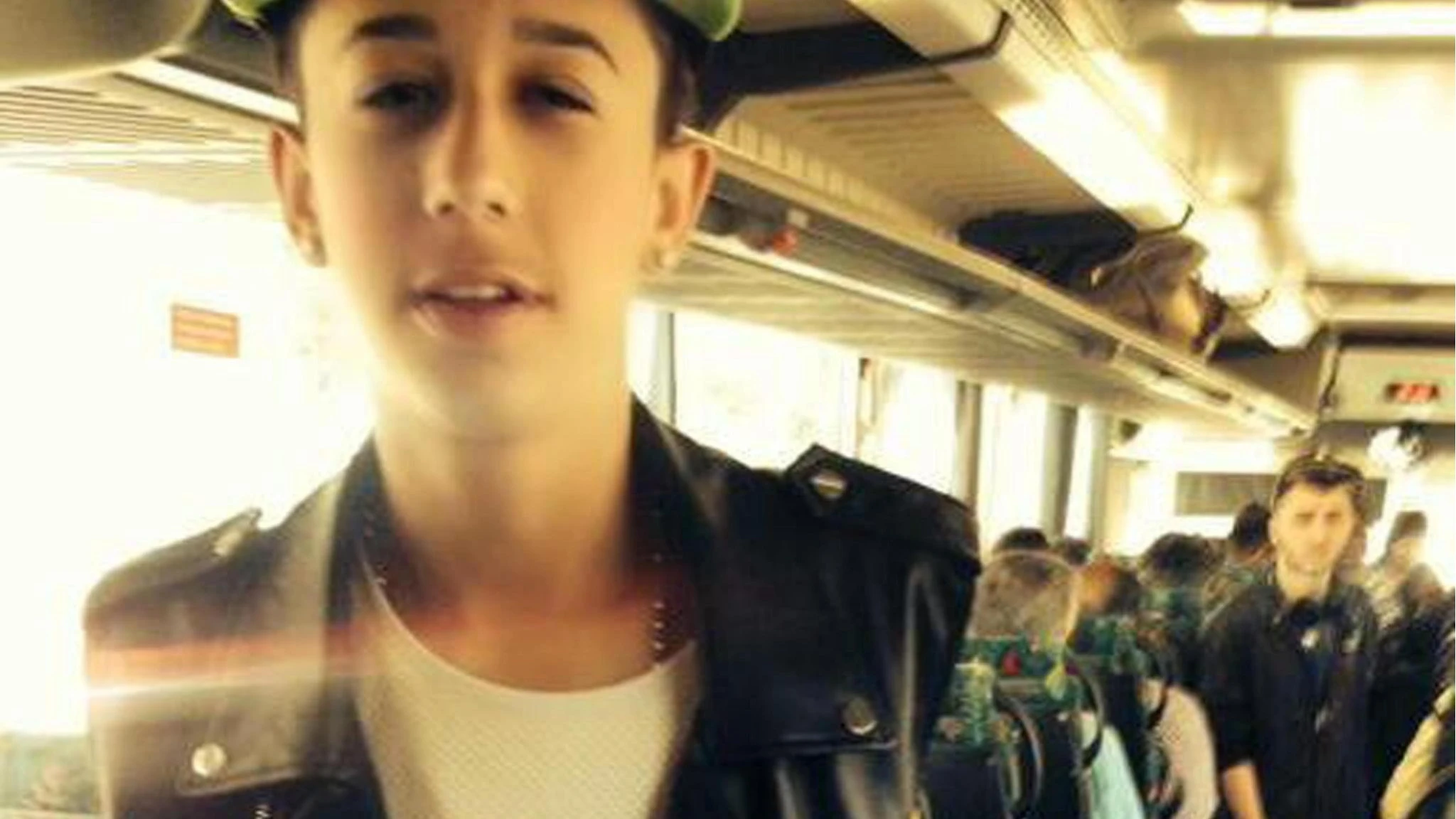 Strage di Corinaldo, condannato evade dopo la laurea a Bologna. Il garante dei detenuti: si consegni