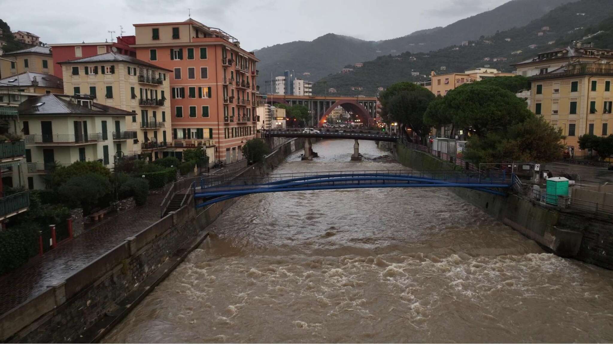 Maltempo in Liguria, la foce del torrente Recco vista dal drone