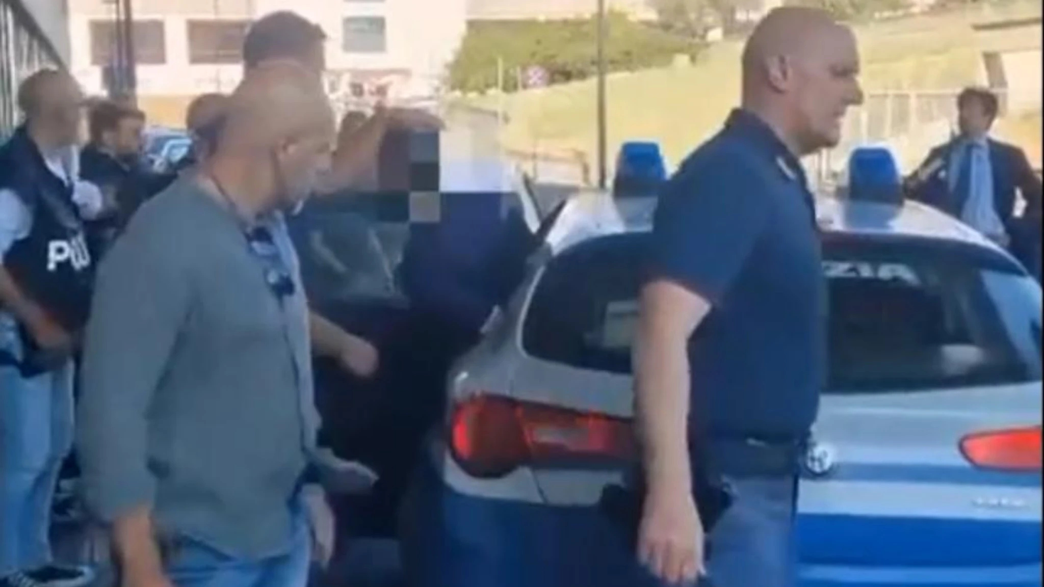 Rientrato in Italia, Kaufmann si fa portare al Policlinico di Tor Vergata dicendo di sentirsi male