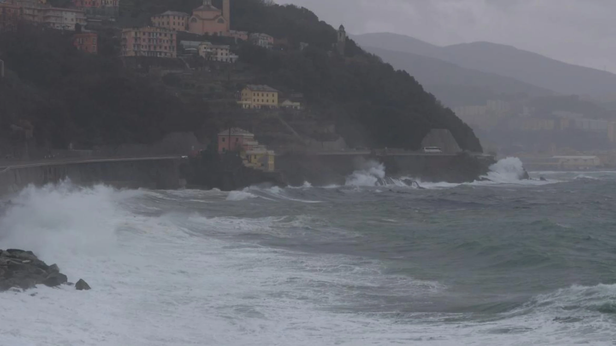 Meteo sull'altalena, per il bel tempo e il caldo dovremo pazientare fino a metà maggio