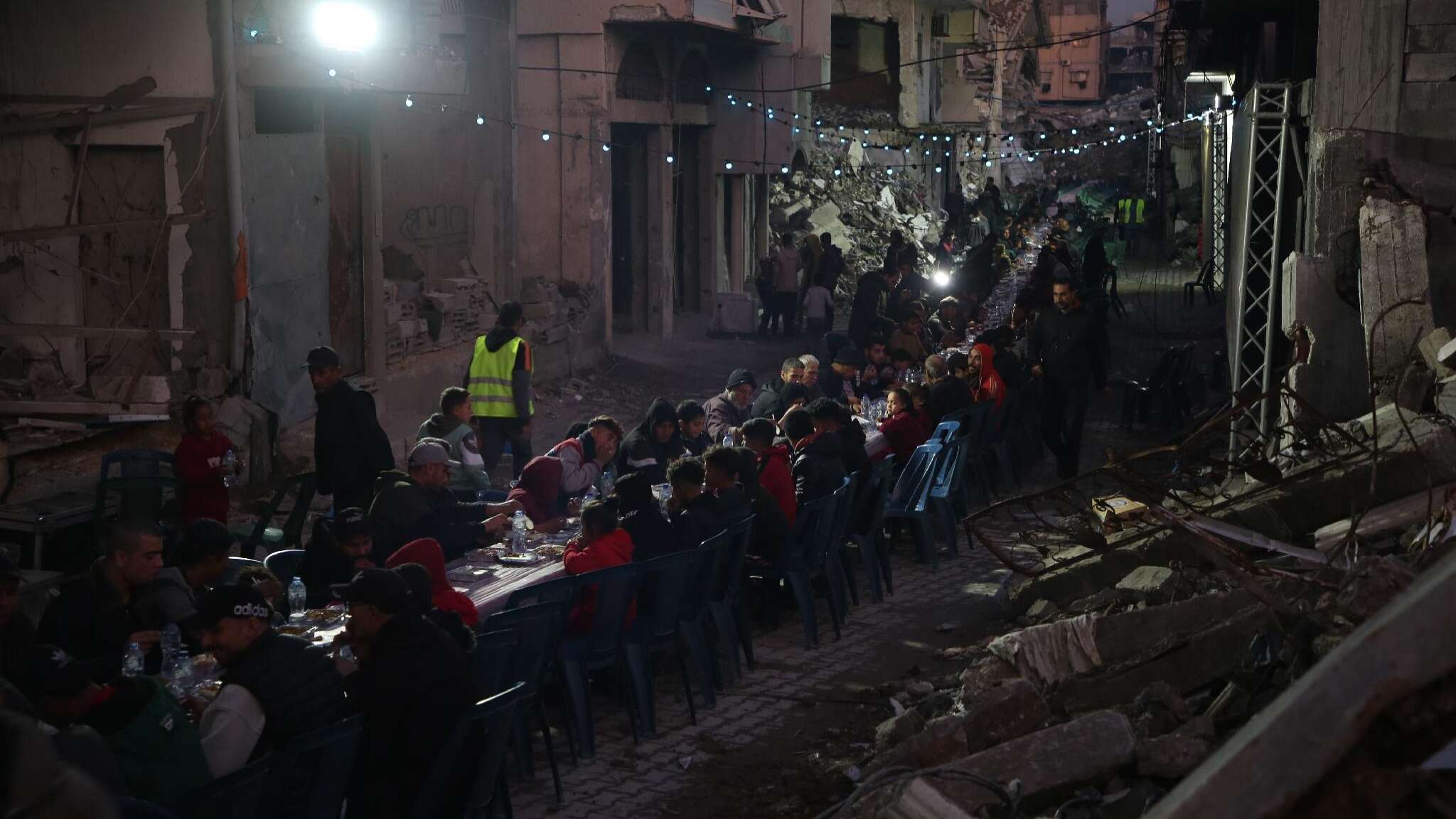 Israele accetta il piano Witkoff, tregua per il Ramadan. Hamas chiede attuazione della seconda fase