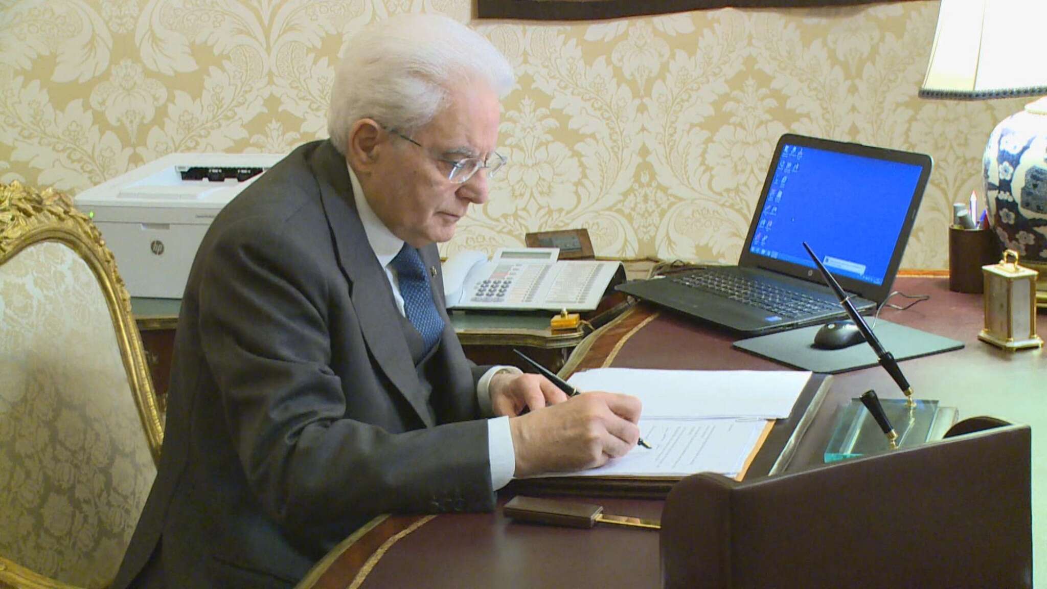 Mattarella consegna i premi Eni Award al Quirinale - segui la diretta