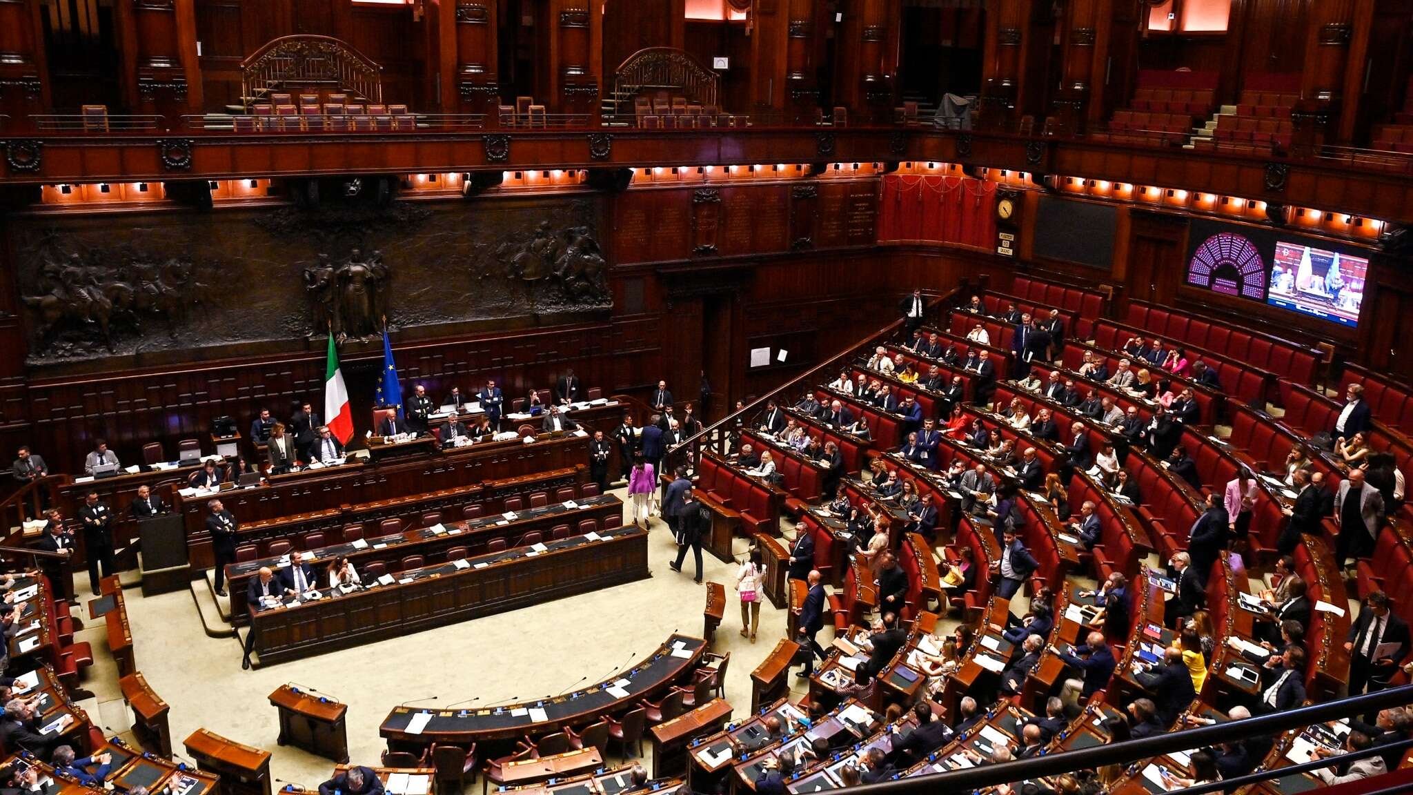 La Camera approva, la stretta sulle intercettazioni è legge