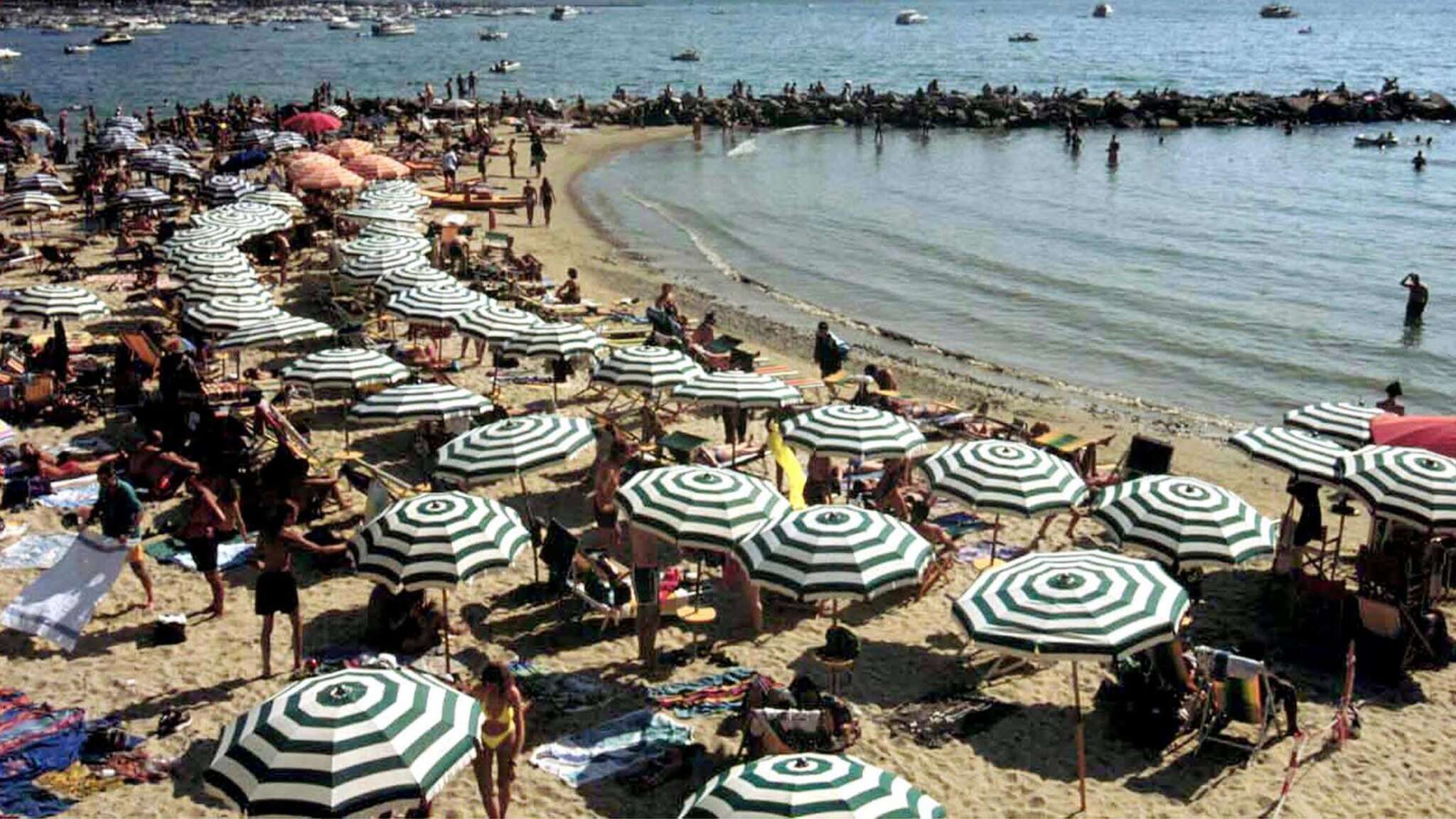 A Ferragosto boom di turisti: attese 14,8 milioni di presenze nelle strutture ricettive