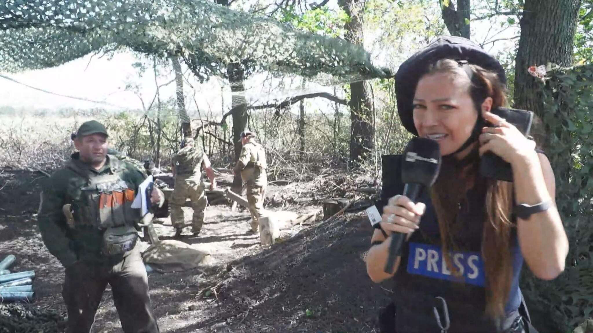 Operazioni di artiglieria di Kiev a Pokrovsk, 2 km e mezzo dal confine russo  - Video