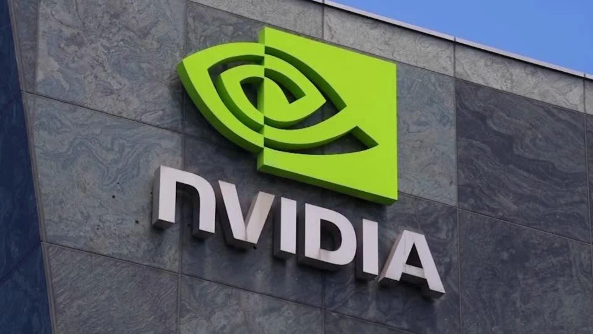 Boom dell'IA: balzo Nvidia con il +85% di ricavi. Sfida Musk-Altman, OpenAI verso la Borsa