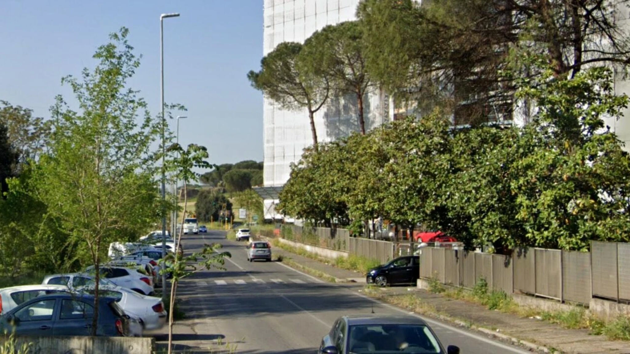 Una coppia di anziani investita a Roma: muore l'uomo di 74 anni, la moglie non è grave