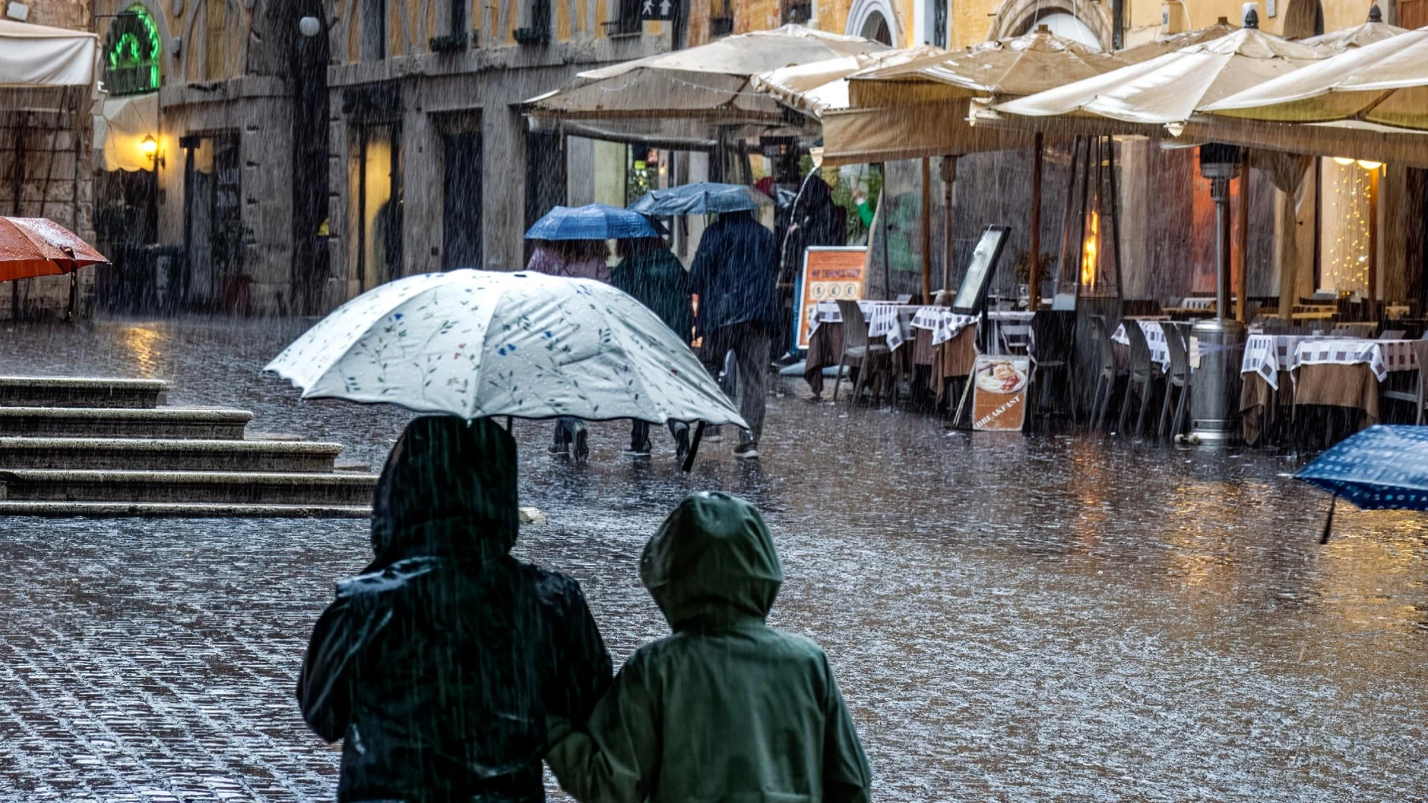 Allerta gialla oggi per piogge e temporali: le regioni a rischio