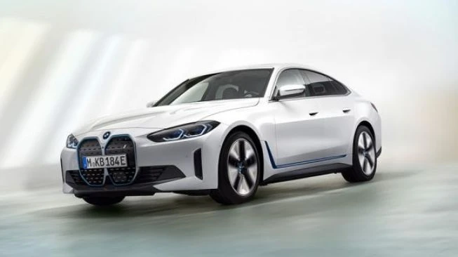 BMW i4 dan iX Diboyong ke Indonesia Tahun Depan