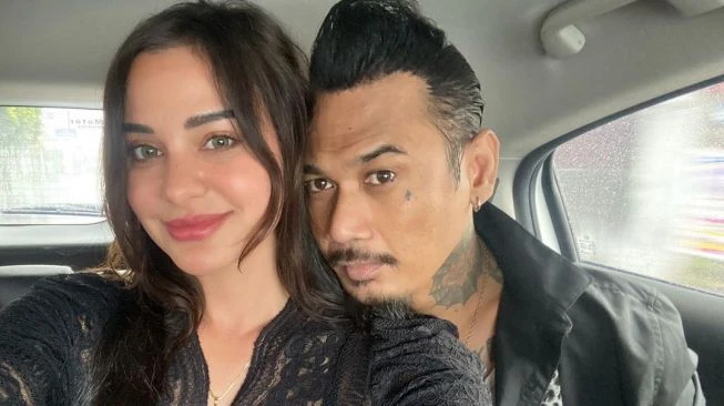Langsung Berulah Usai Bebas, Nora Alexandra Akui Sudah Menasihati Jerinx SID