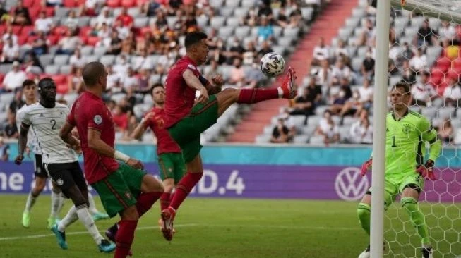 Pamer Skill di Laga Portugal Vs Jerman, Cristiano Ronaldo Dapat 'Tamparan' Keras