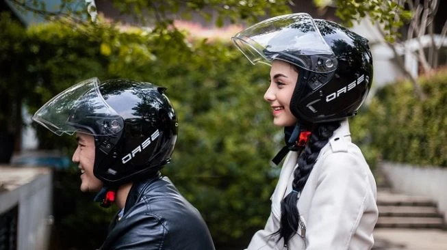 Dilengkapi Speaker dan Mic, Oase Luncurkan Helm Rider