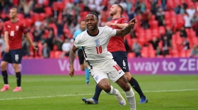 Sterling Cetak Gol Lagi, Inggris Juara Grup D Usai Kalahkan Ceko 1-0