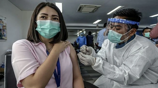 Denda Menolak Vaksin, dari Tidak Dapat Bansos sampai Denda Jutaan Rupiah