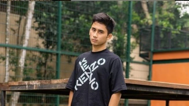 7 Potret Alshad Ahmad, Sepupu Raffi Ahmad yang Kerap Dijodohkan dengan Ria Ricis